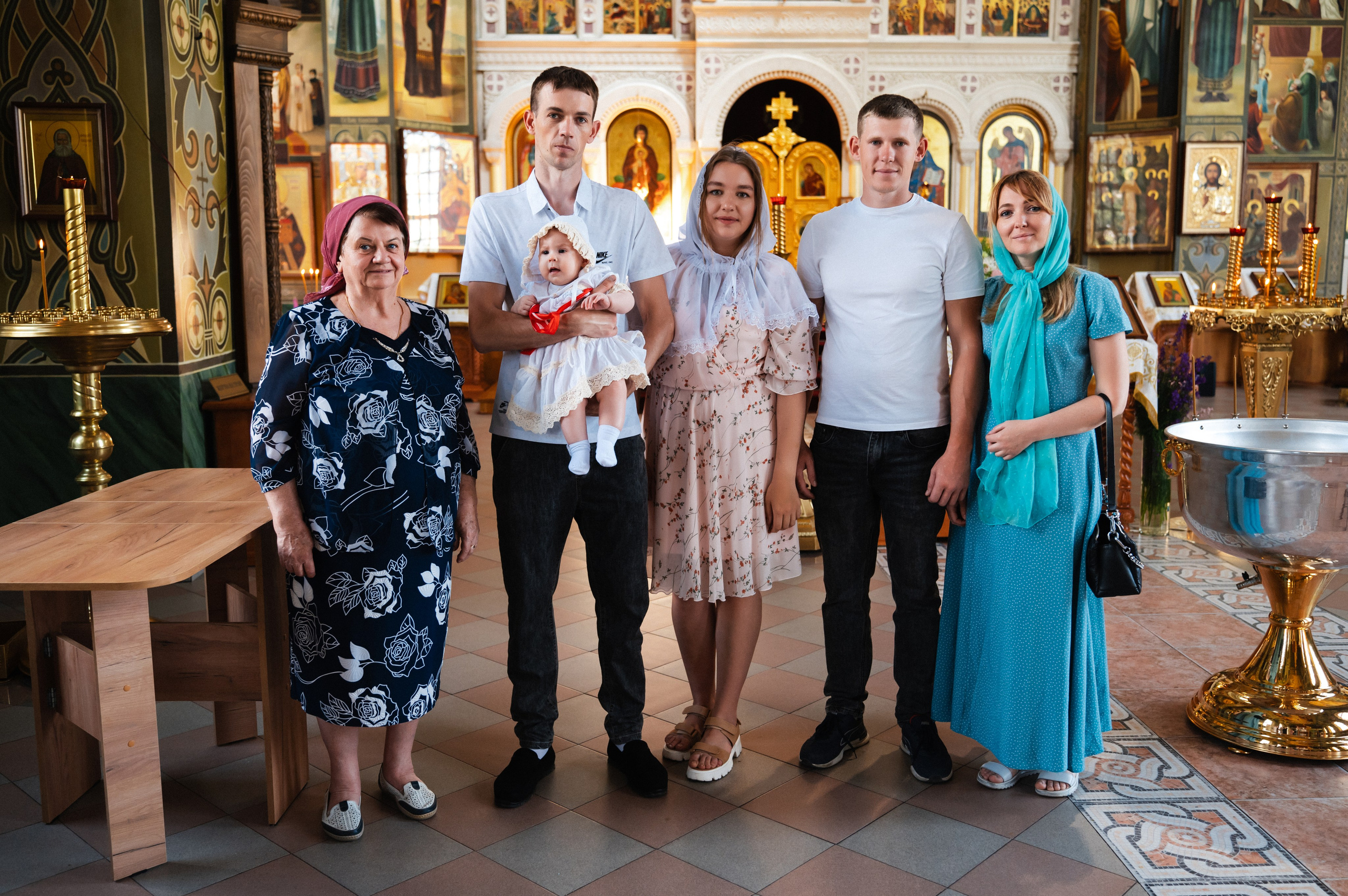 Таинство Крещения Дарьи (Храм Преполовения Пятидесятницы). Фотограф Ярута Оксана / Ростов-на-Дону