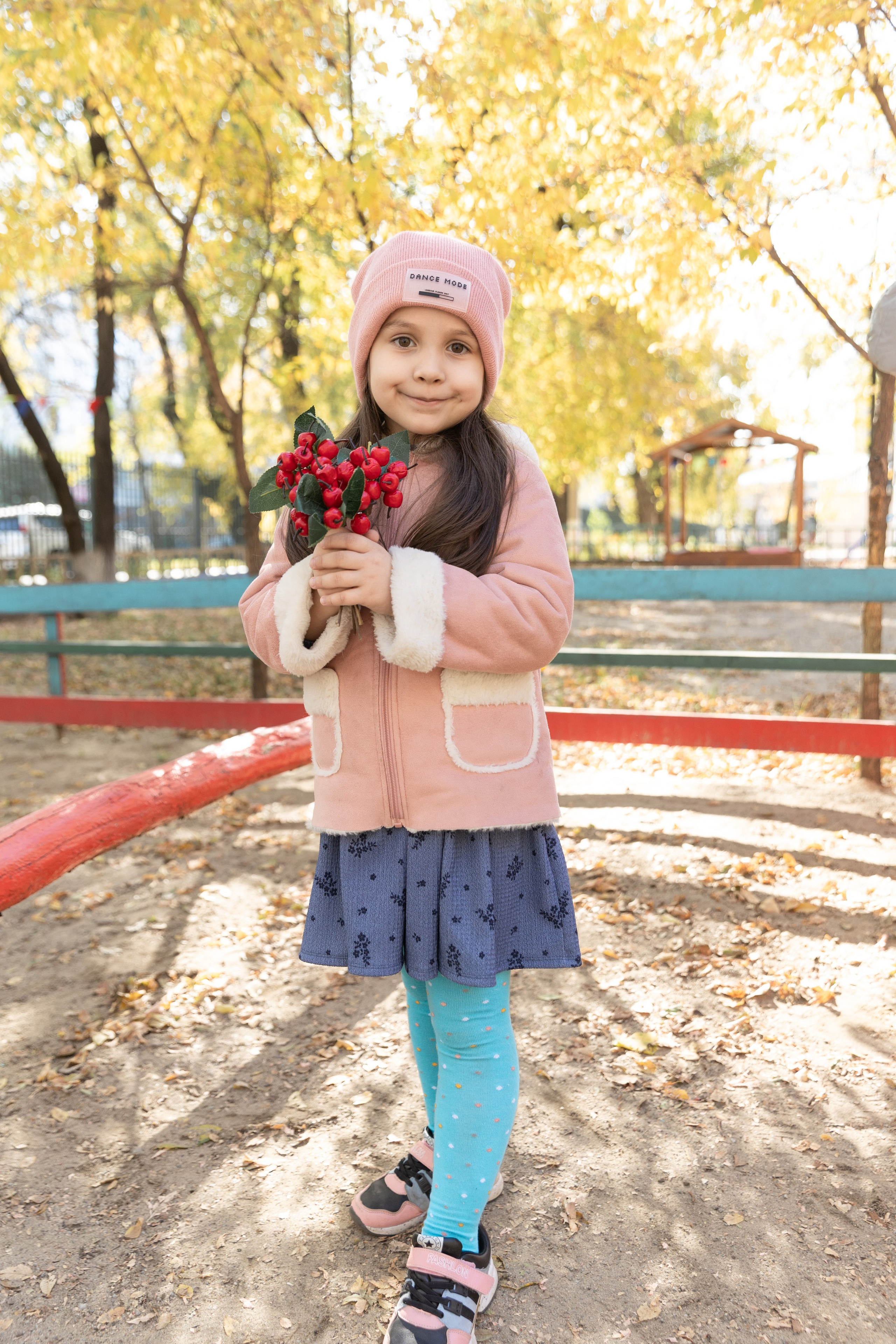 Здесь ^ Осенняя фотосессия. Семейный, детский, школьный фотограф в Благовещенске Яна Белоусова