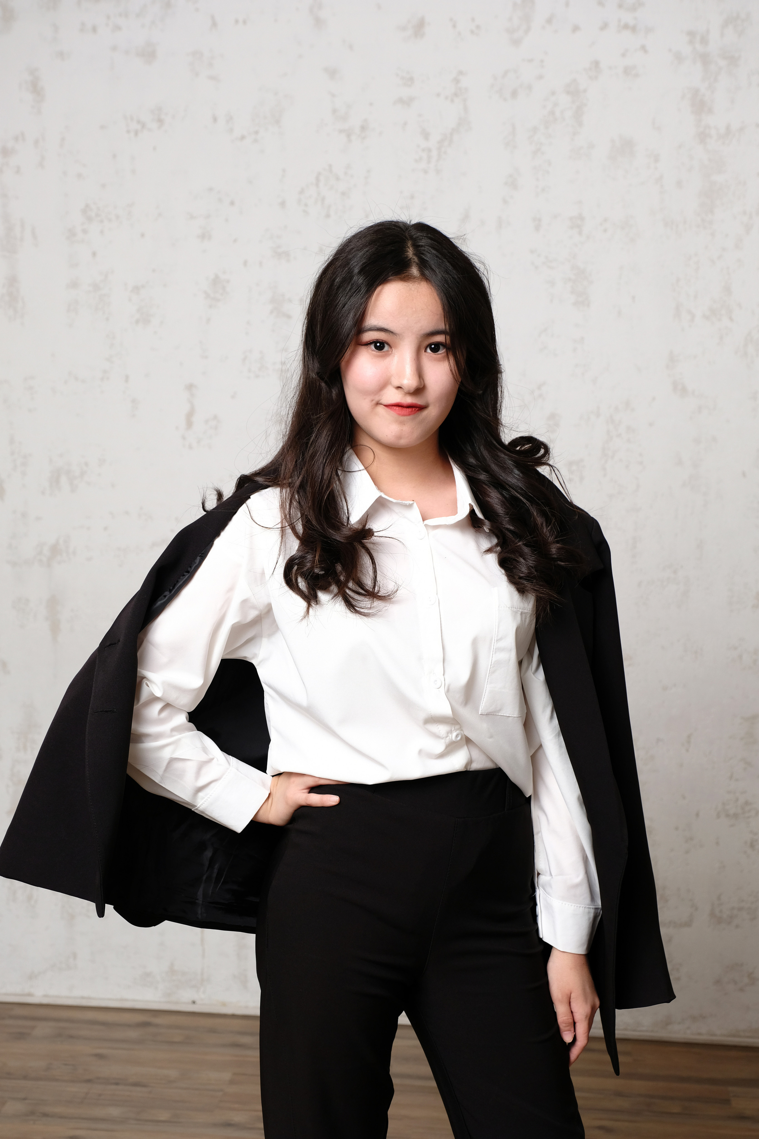 Выпускные альбомы с сентября по октябрь по выгодной цене. Фотограф в Красноярске Екатерина Беникаускене