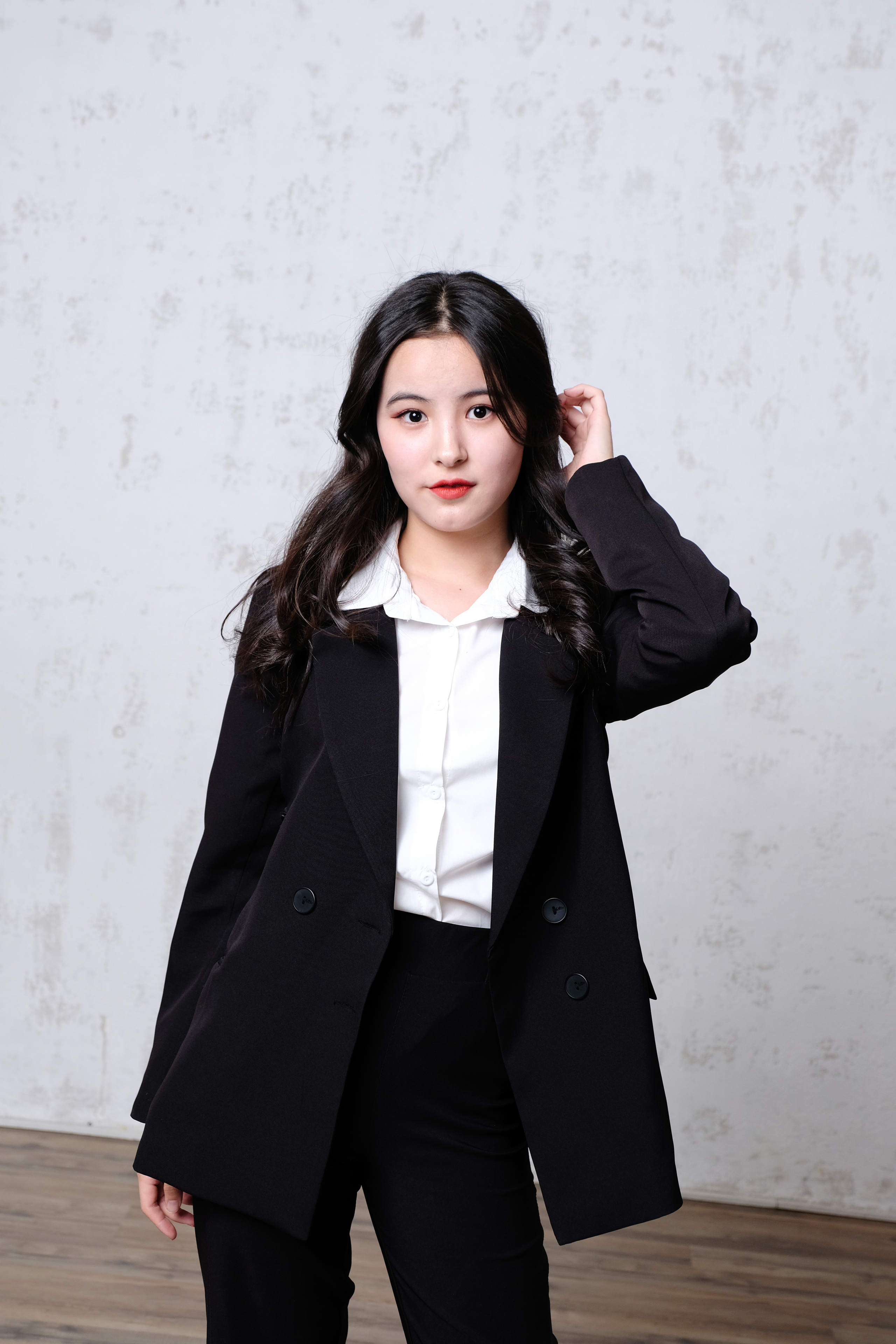 Выпускные альбомы с сентября по октябрь по выгодной цене. Фотограф в Красноярске Екатерина Беникаускене