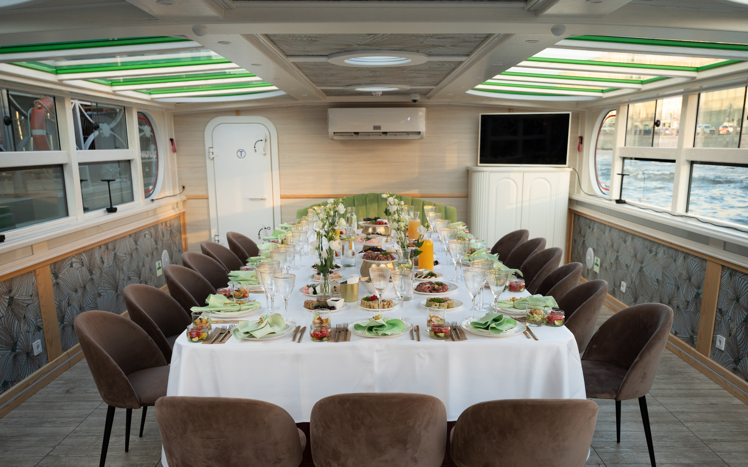 СВАДЬБА НА ТЕПЛОХОДЕ. GlarePhoto (Фотограф Спб)