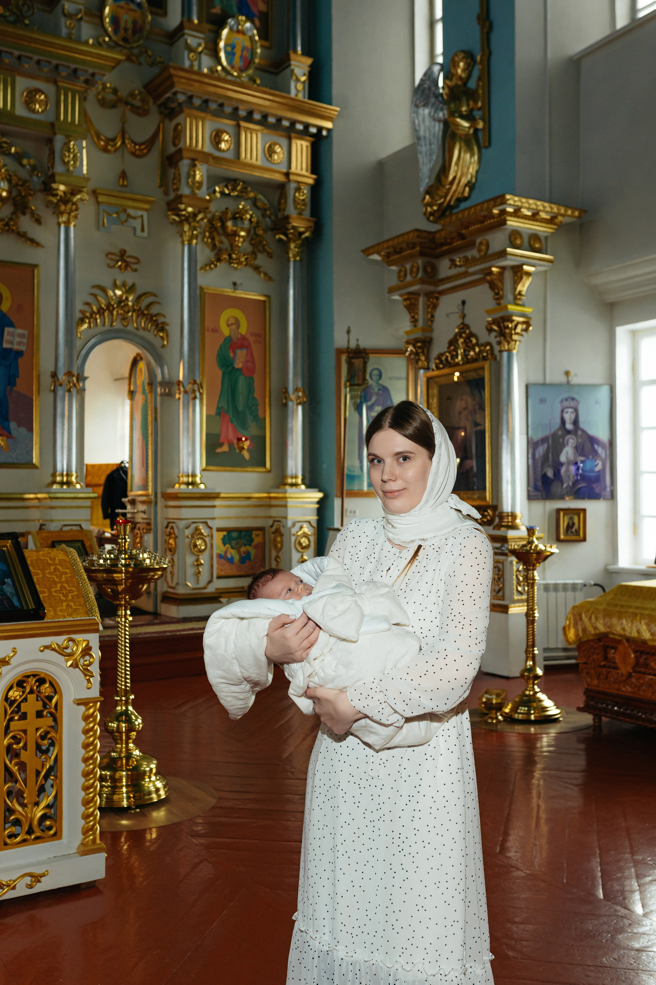 Фотосъемка крещения. Фотограф Ким Наталья в Красноярске