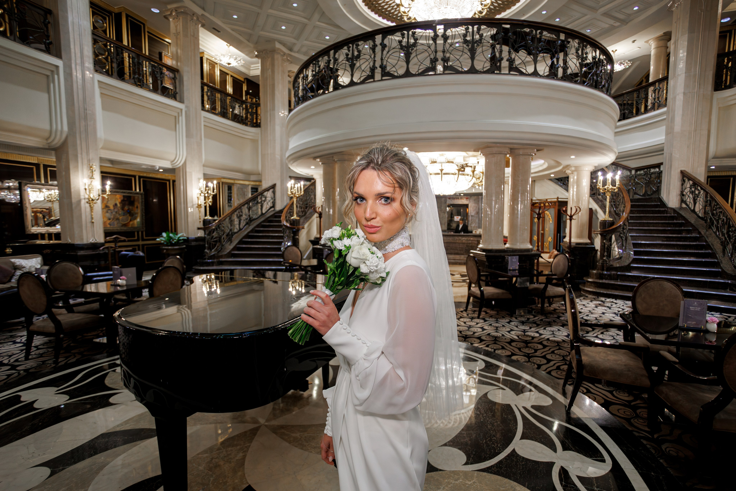 Свадебная фотосессия в отеле St.Regis Москва