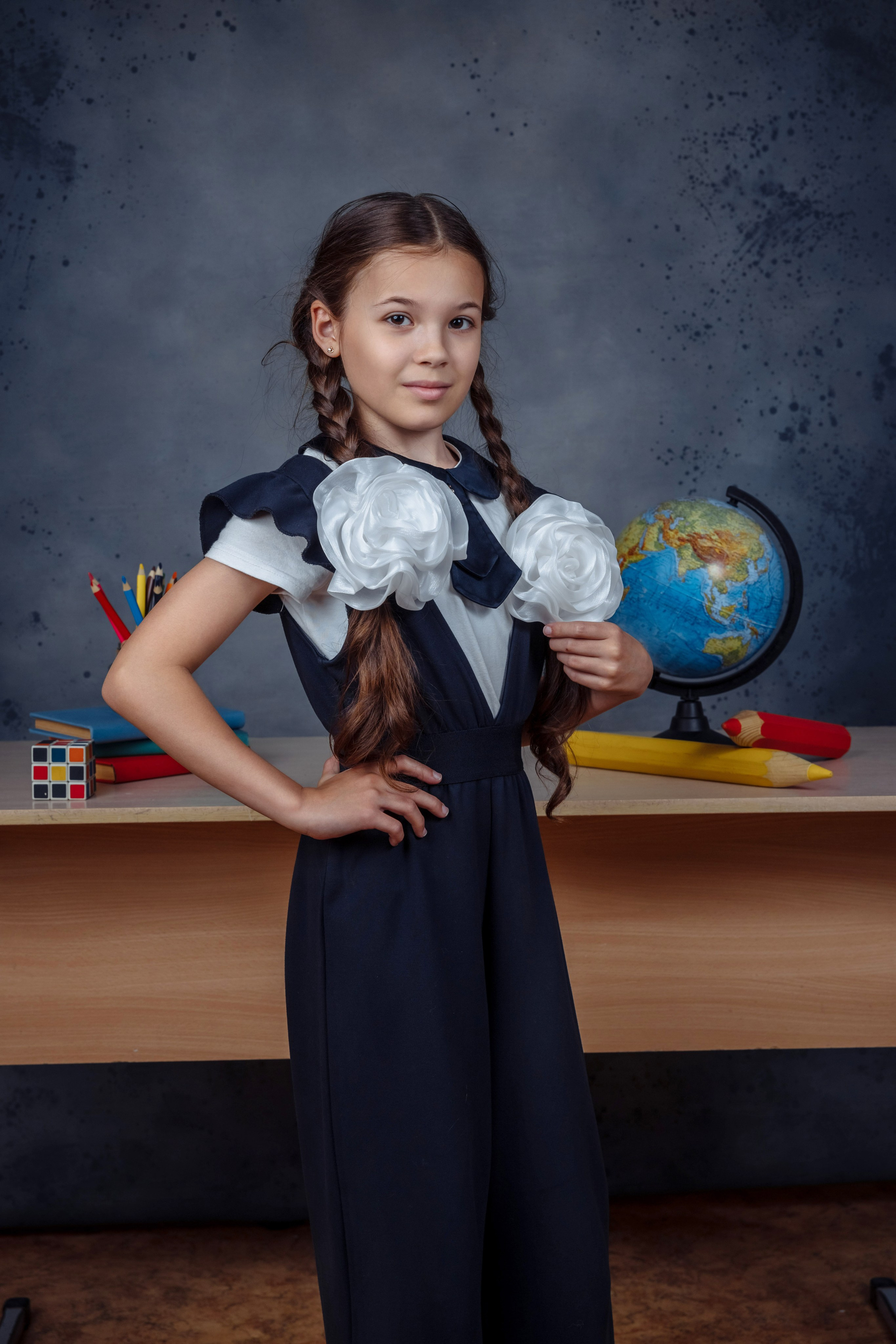 Начальные классы. Выпускные школьные фото­альбомы для школ и детских садов в Волгограде и Волжском