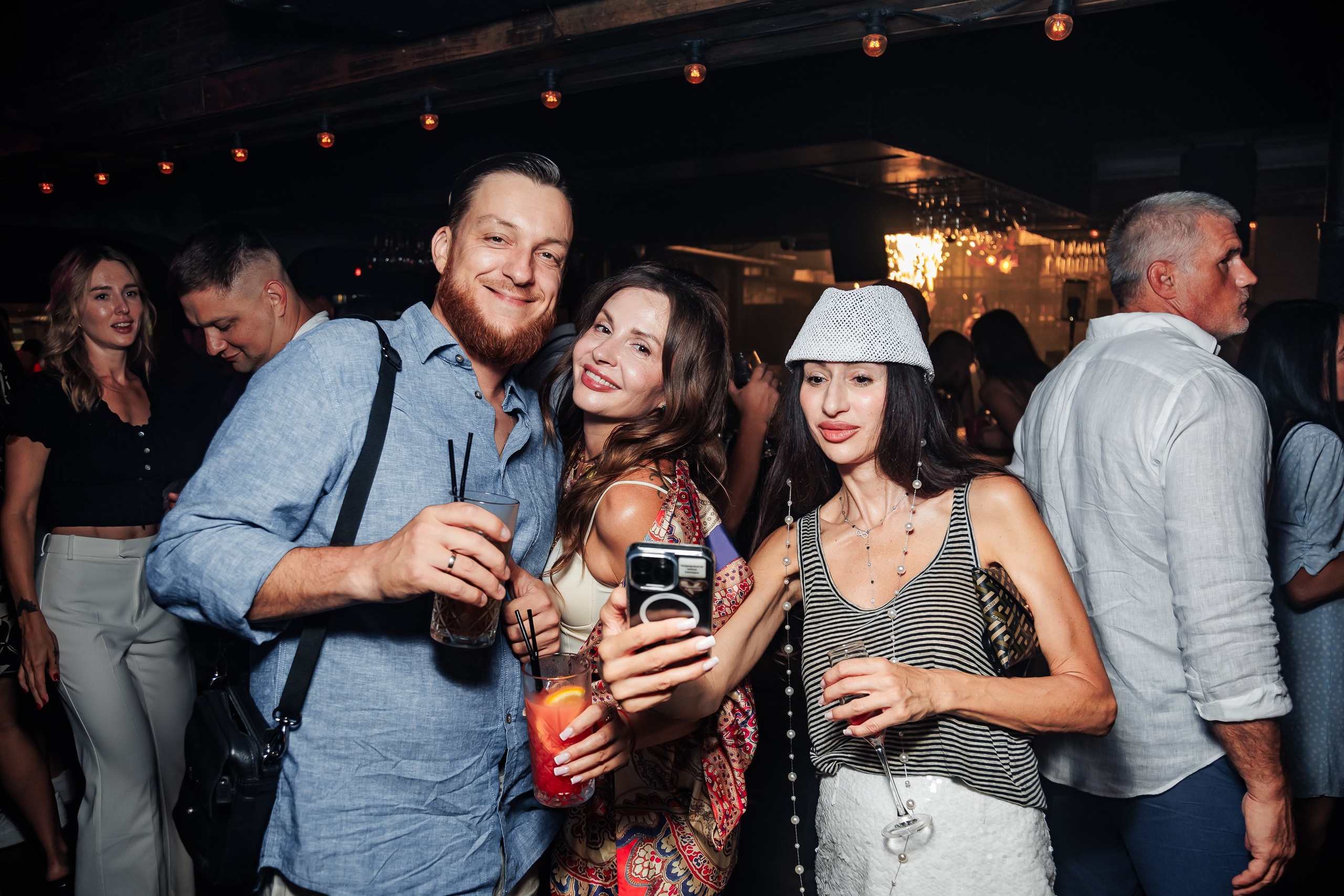 «Бьянка"_Чайка на пляже_Ялта_25.07.2025 г. Аминов Руслан | Фотограф