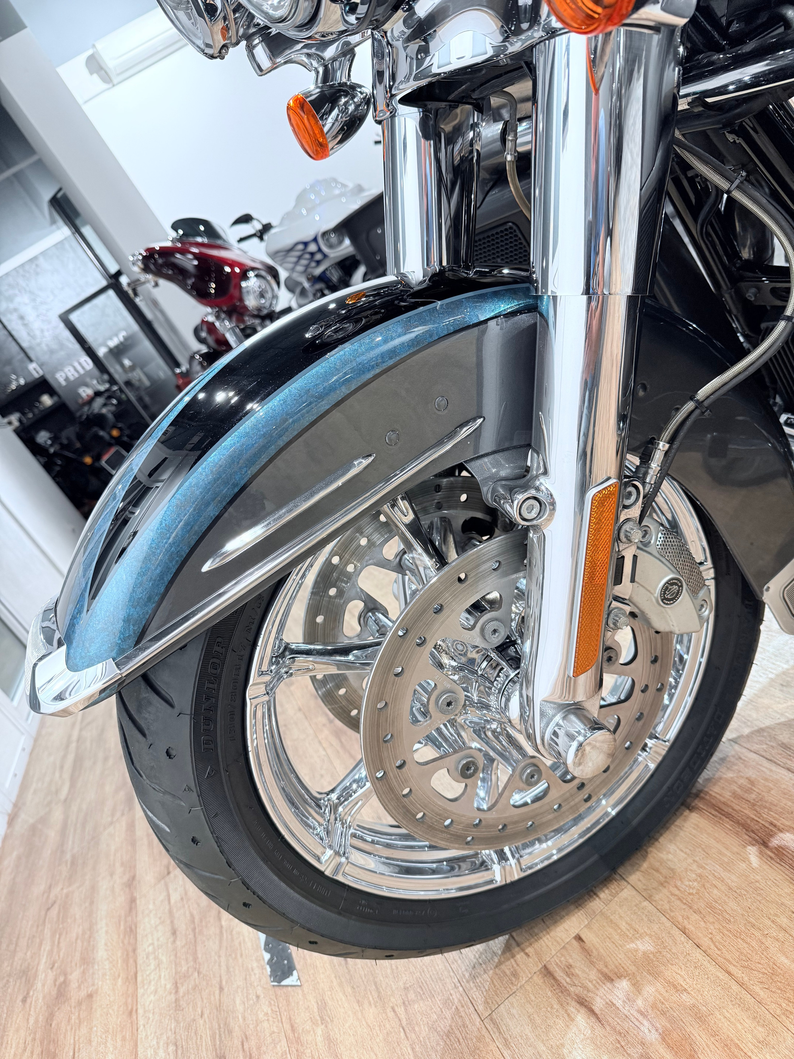 2015 CVO Limited (Carbon Charcoal). Hello Davidson, Москва. Только хорошие мотоциклы…