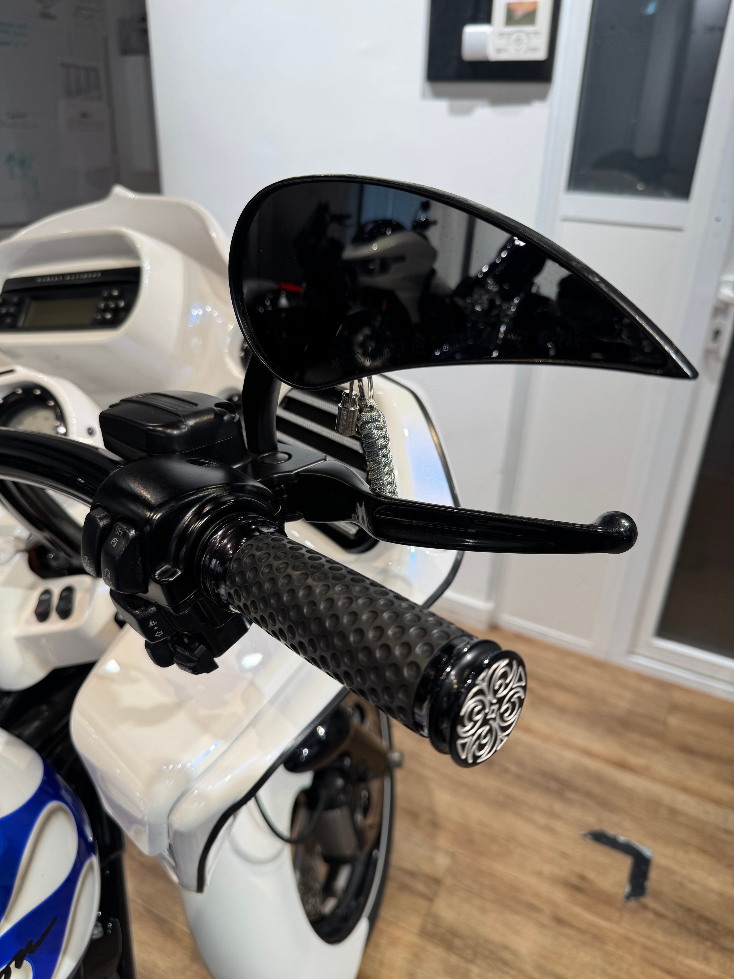 Мотоциклы Harley-Davidson Road Glide 103 White Power (Touring)  — купить мотоцикл. Hello Davidson, Москва. Только хорошие мотоциклы…