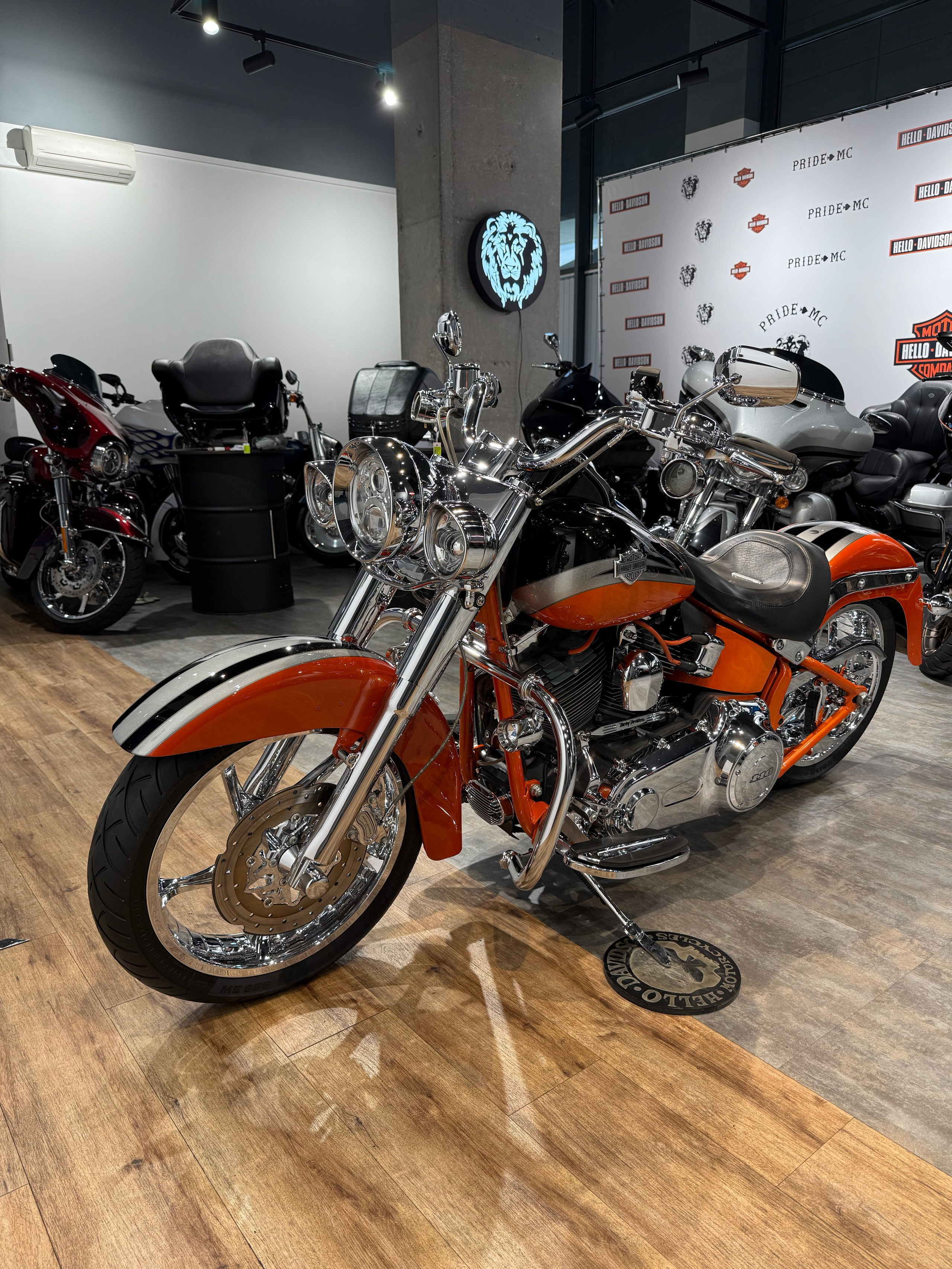 2010 CVO Inferno Orange. Hello Davidson, Москва. Только хорошие мотоциклы…