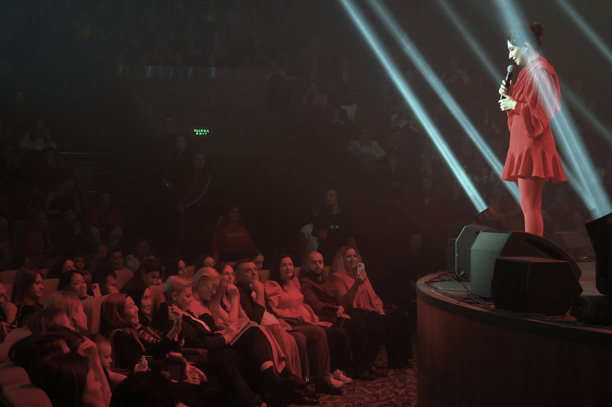 Будущий Я. Проект Марии Галантер. Фотографирую масштабные события, людей и их истории по всему миру. Константин Трубников