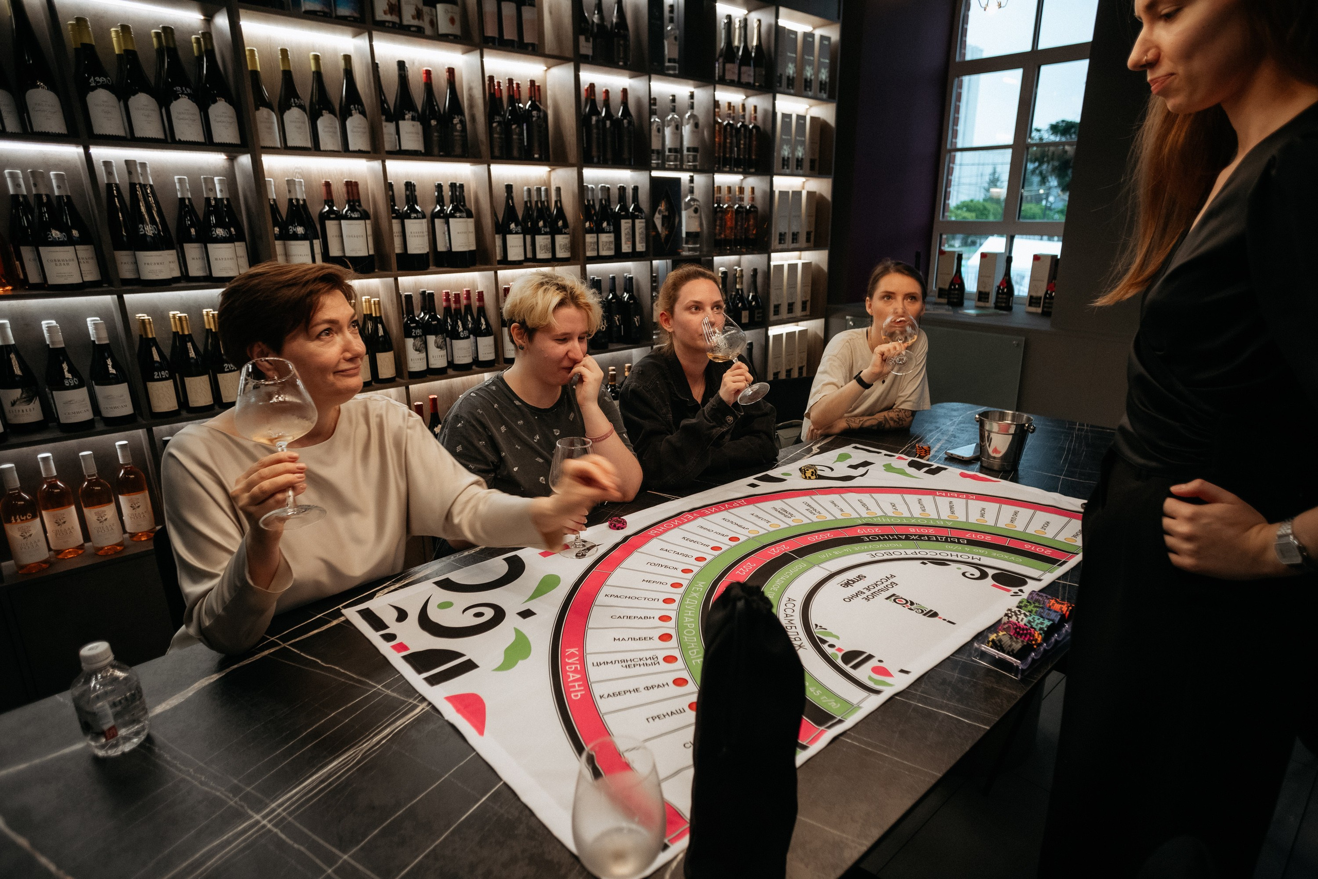 BY SIMPLE ВИНОТЕКА — ОТКРЫТИЕ. СВОИ. ФОТООТЧЕТЫ-СОБЫТИЯ-МЕСТА