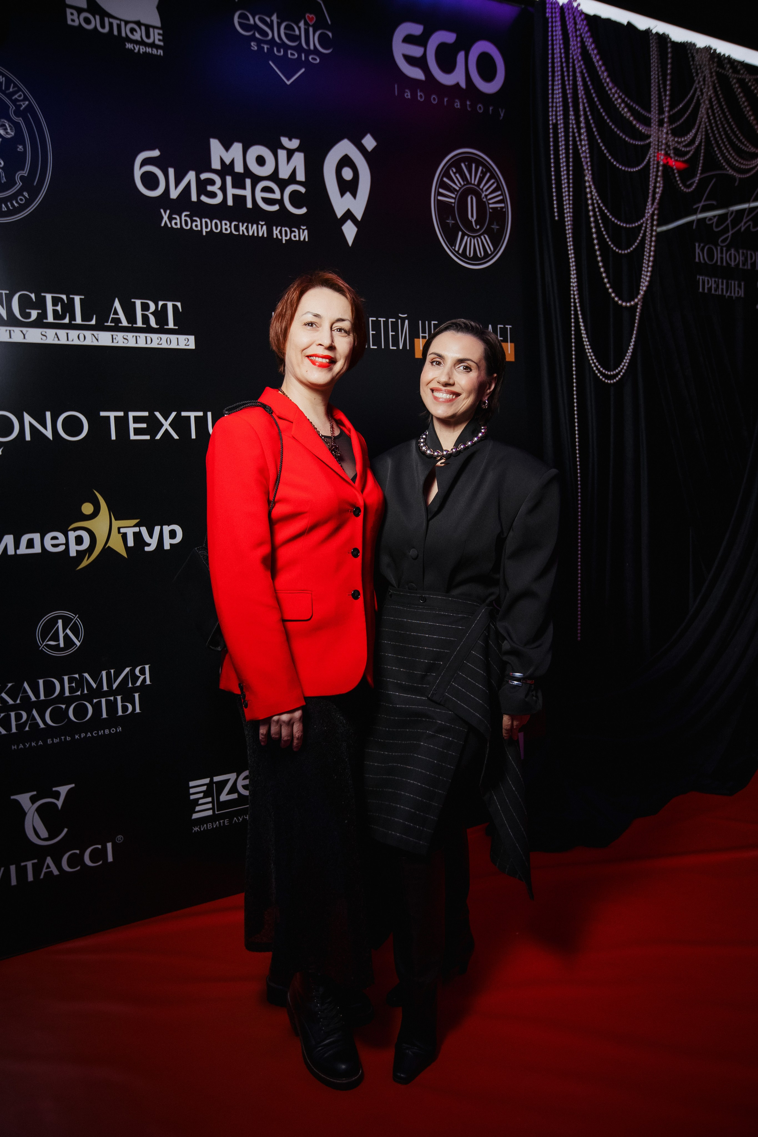 ФЭШН КОНФА. СВОИ. ФОТООТЧЕТЫ-СОБЫТИЯ-МЕСТА