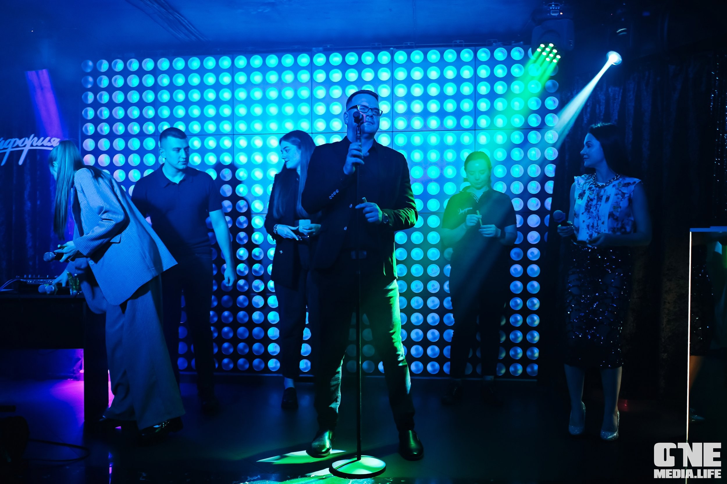 Фоторепортаж из караоке-клуба Эйфория. One Media Life: фоторепортажи, фотоотчеты с мероприятий и заведений