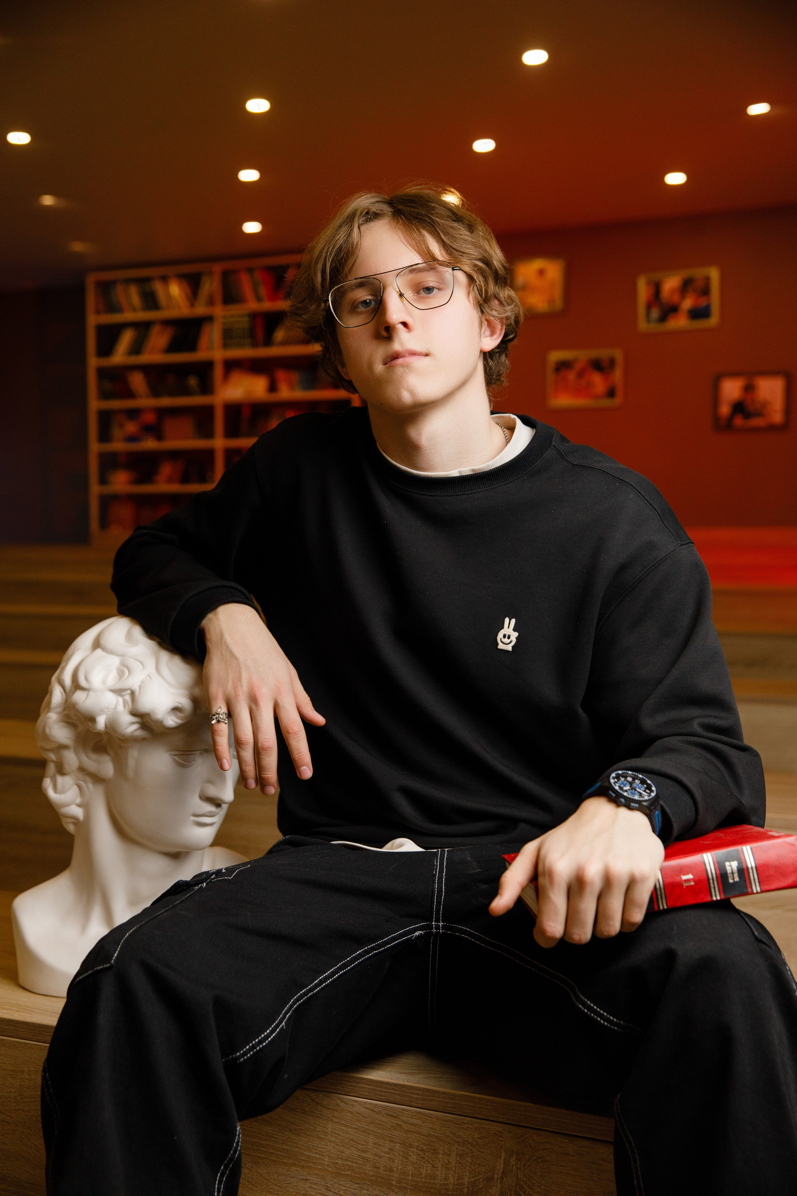 ДЛЯ 9-11 КЛАССОВ. Выпускные альбомы в Москве FOTOVMESTE