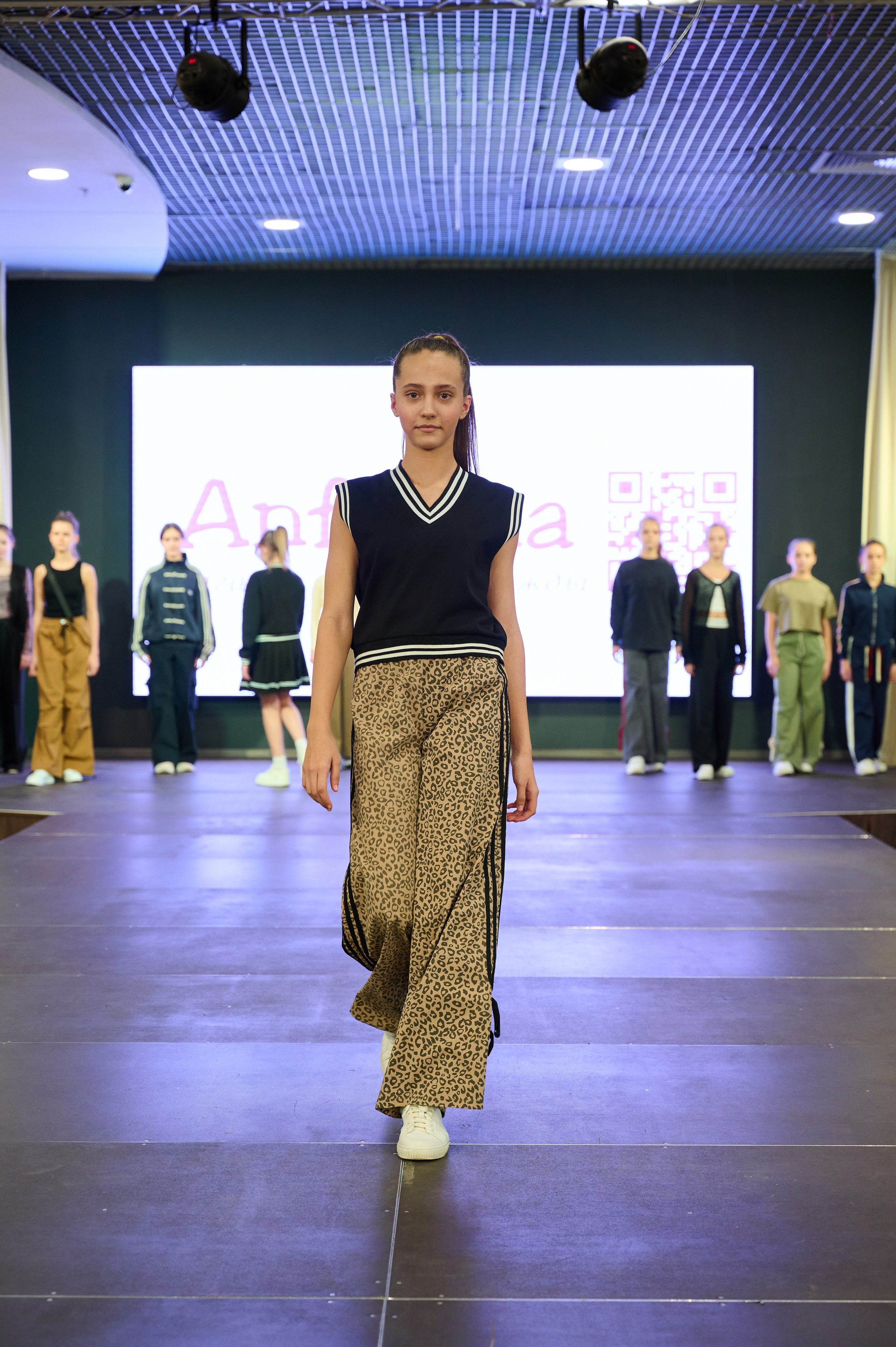 Показ Global Russian Models. Фотограф Универсал в Новосибирске