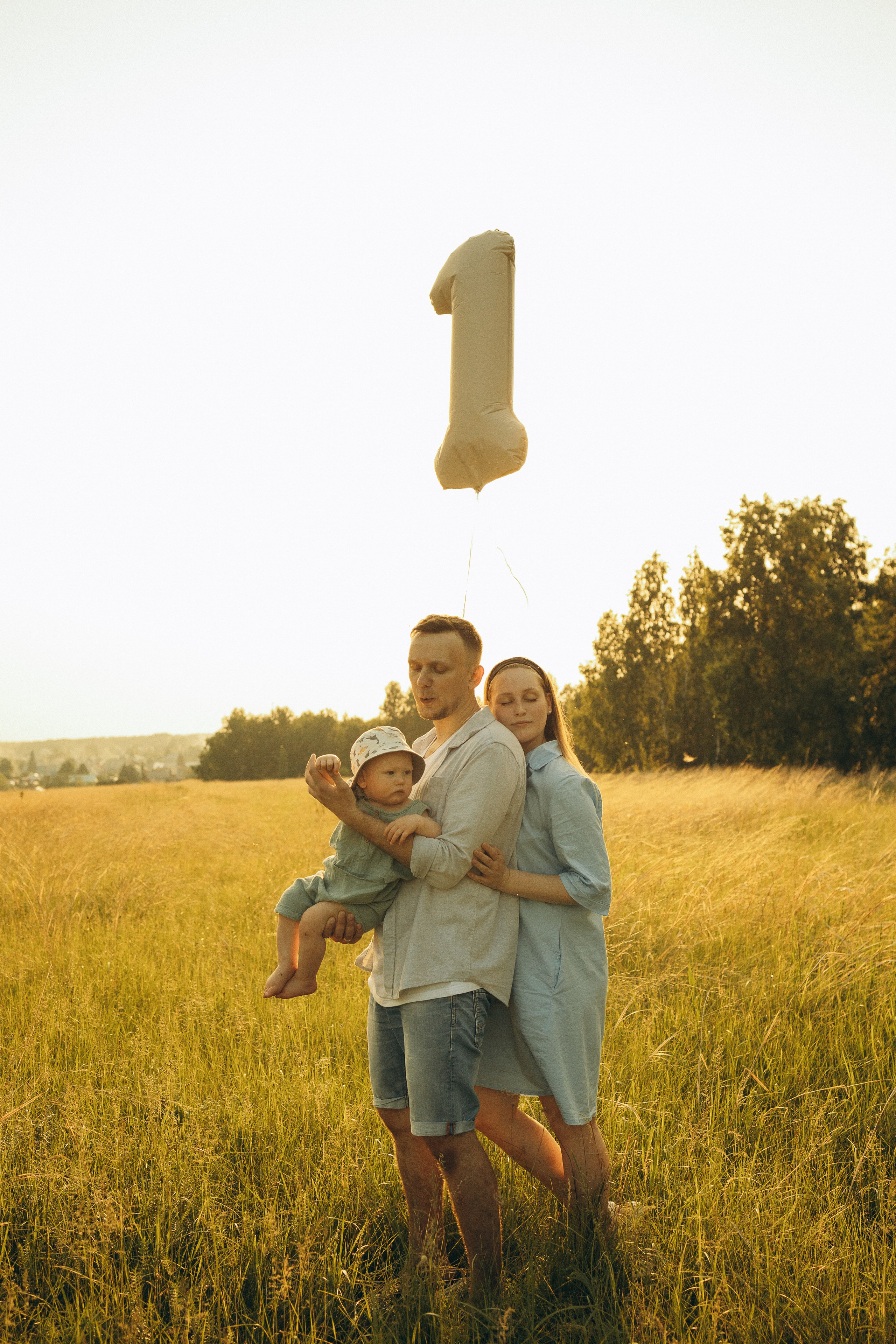 На природе. Семейный фотограф Новосибирск Фотограф на выписку Новосибирск