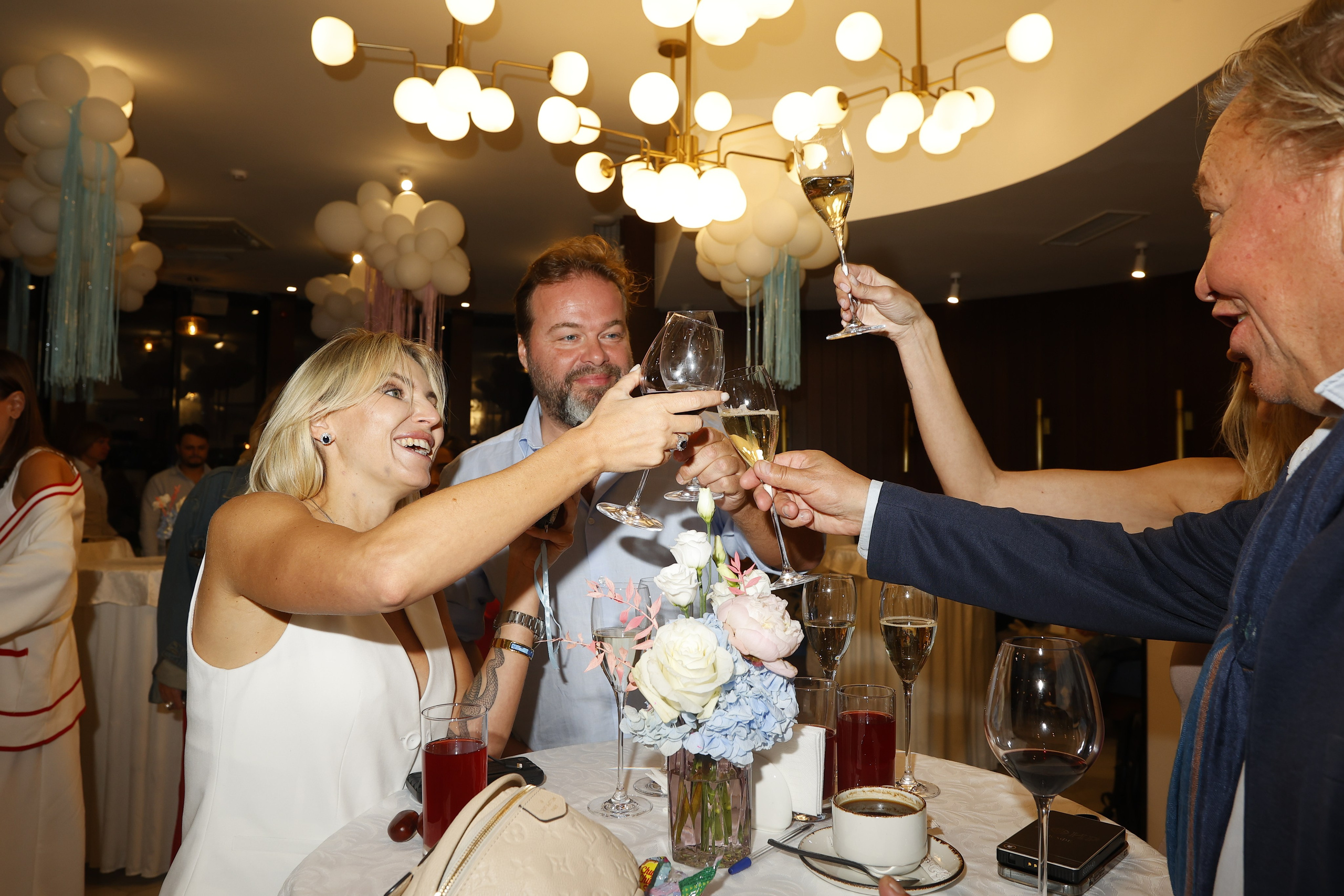 GENDER PARTY АССОЛЬ И ST. Nikolskayasecular