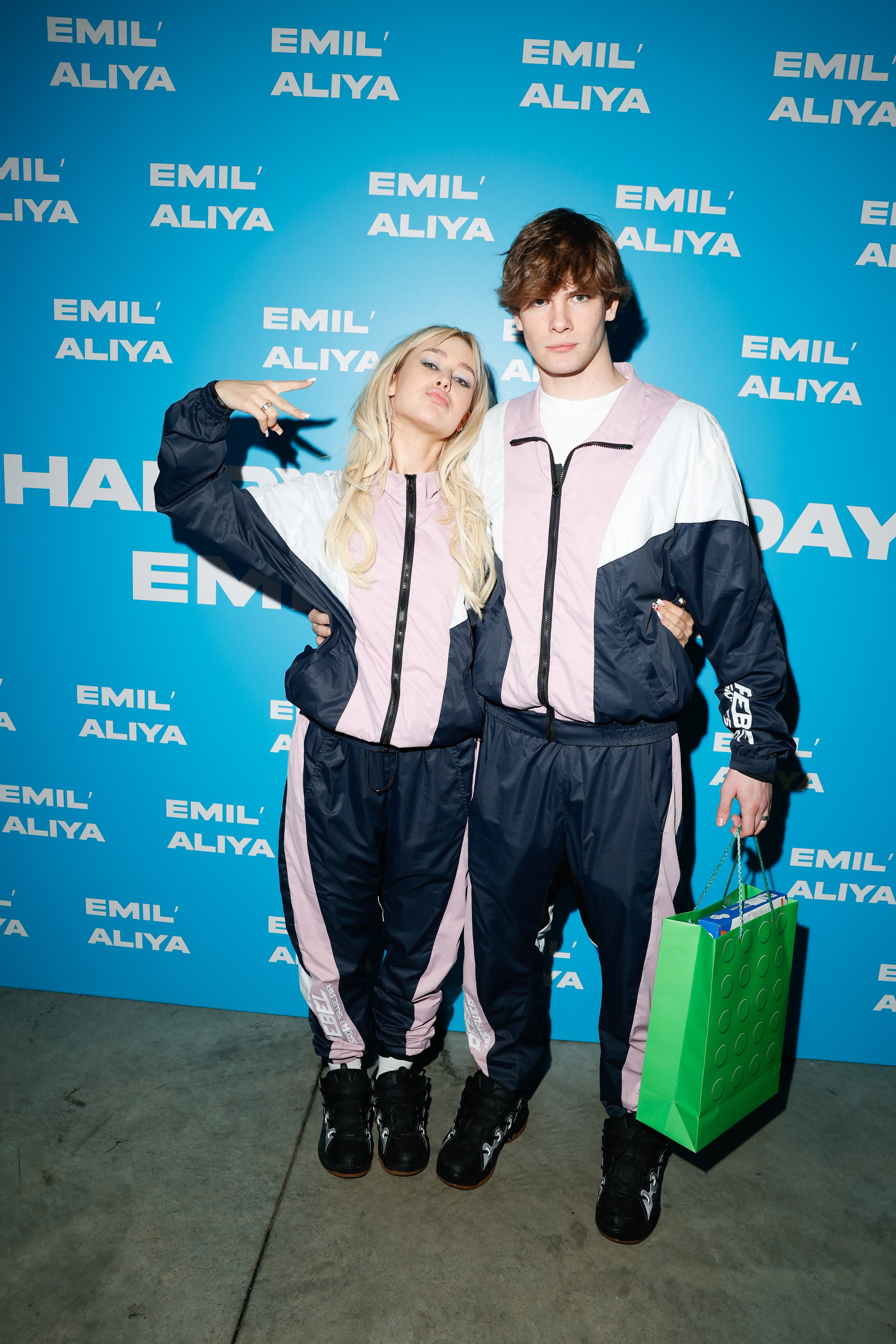 ALLI & ЭМИЛЬ. Nikolskayasecular