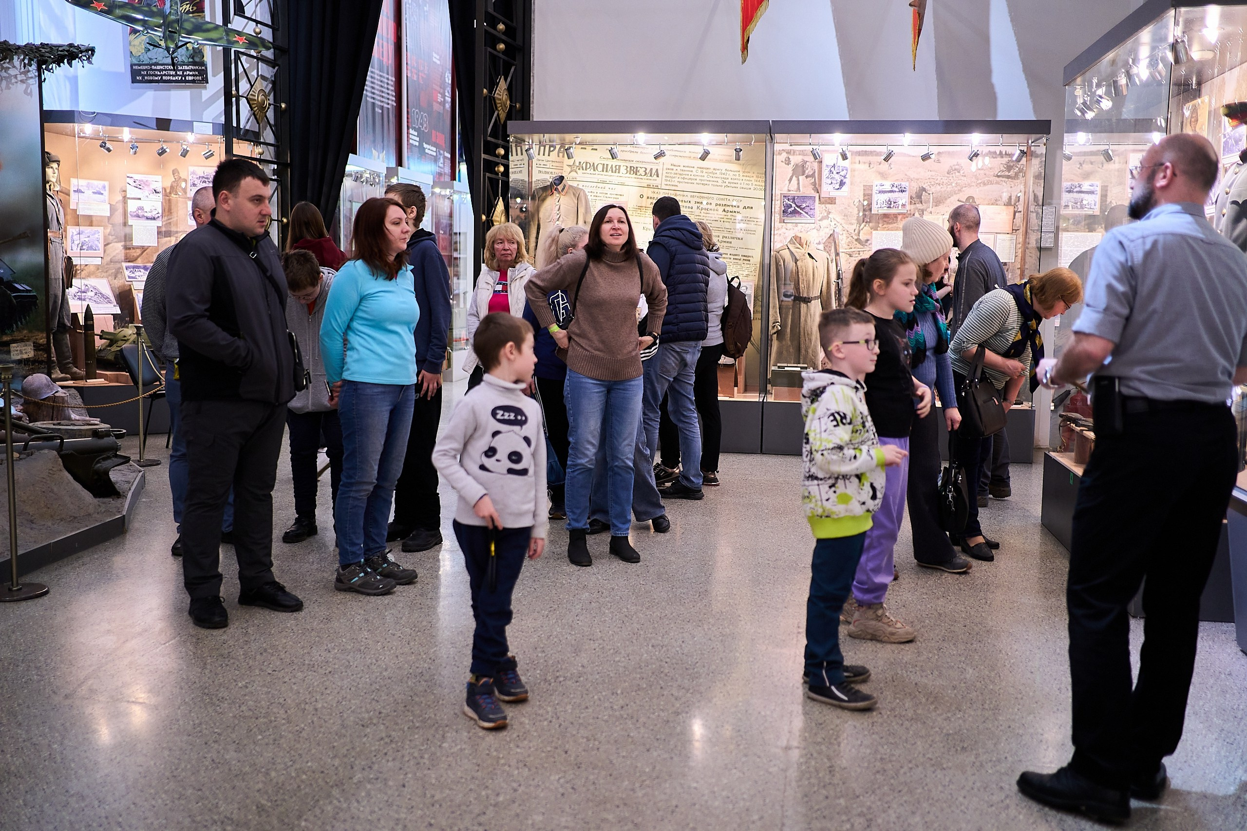 Субботник у Управления делами Мэра и Правительства Москвы. Фотограф и Видеограф в Москве. Олег Корушев