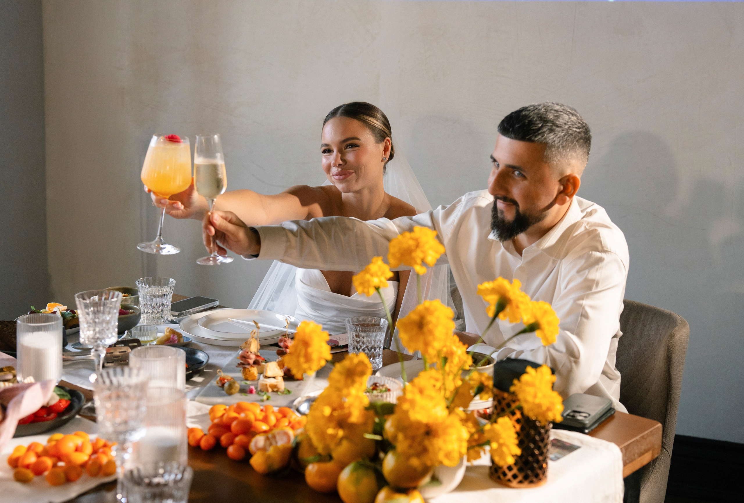 Андрей и Алина. Питер. Утро в отеле Angleter и банкет в Сезонах. Цифра и плёнка. Свадебный фотограф Катерина Чулкова