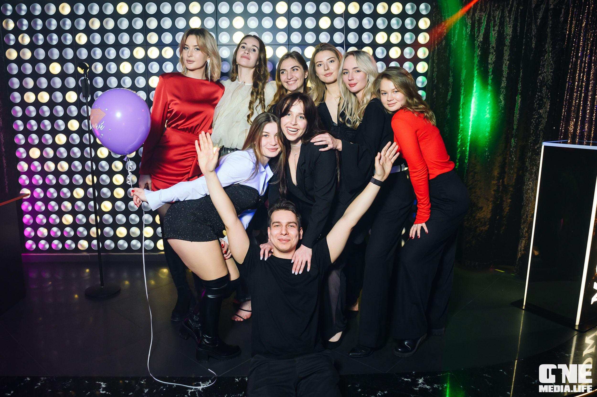 Фотоотчет с с 8 марта в караоке-клубе Эйфория. One Media Life: фоторепортажи, фотоотчеты с мероприятий и заведений