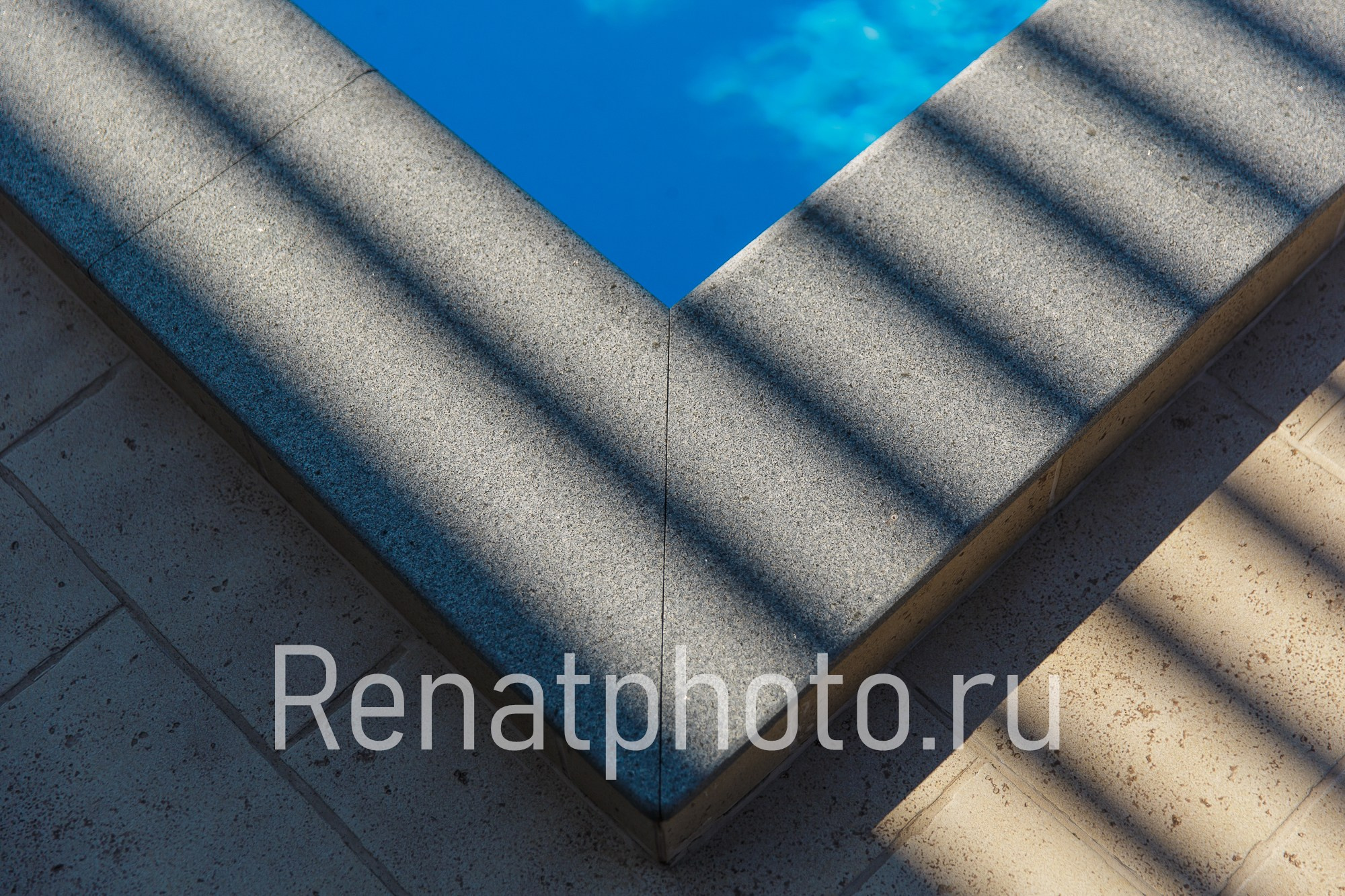 Renatphoto-Фотосъёмка бассейнов для строительных организаций. Профессиональный фотограф  интерьеров, предметная фотосъёмка, фото блюд для меню  г. Анапа