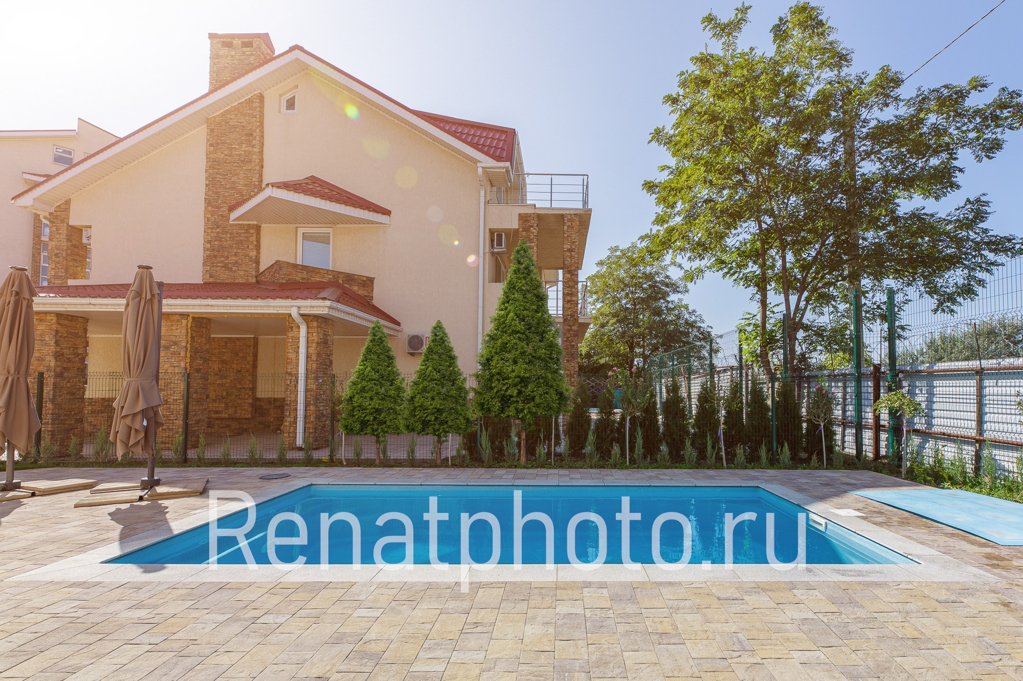 Renatphoto-Фотосъёмка бассейнов для строительных организаций. Профессиональный фотограф  интерьеров, предметная фотосъёмка, фото блюд для меню  г. Анапа