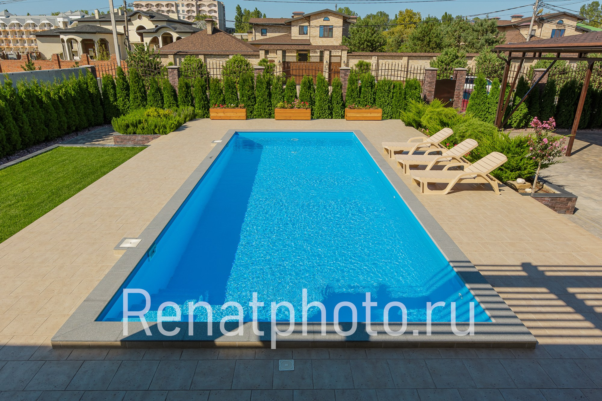 Renatphoto-Фотосъёмка бассейнов для строительных организаций. Профессиональный фотограф  интерьеров, предметная фотосъёмка, фото блюд для меню  г. Анапа