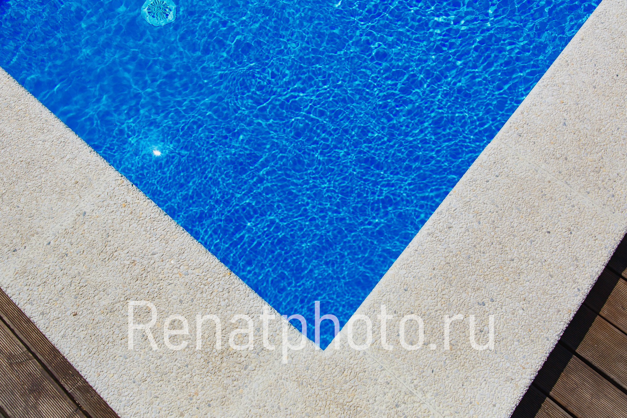 Renatphoto-Фотосъёмка бассейнов для строительных организаций. Профессиональный фотограф  интерьеров, предметная фотосъёмка, фото блюд для меню  г. Анапа