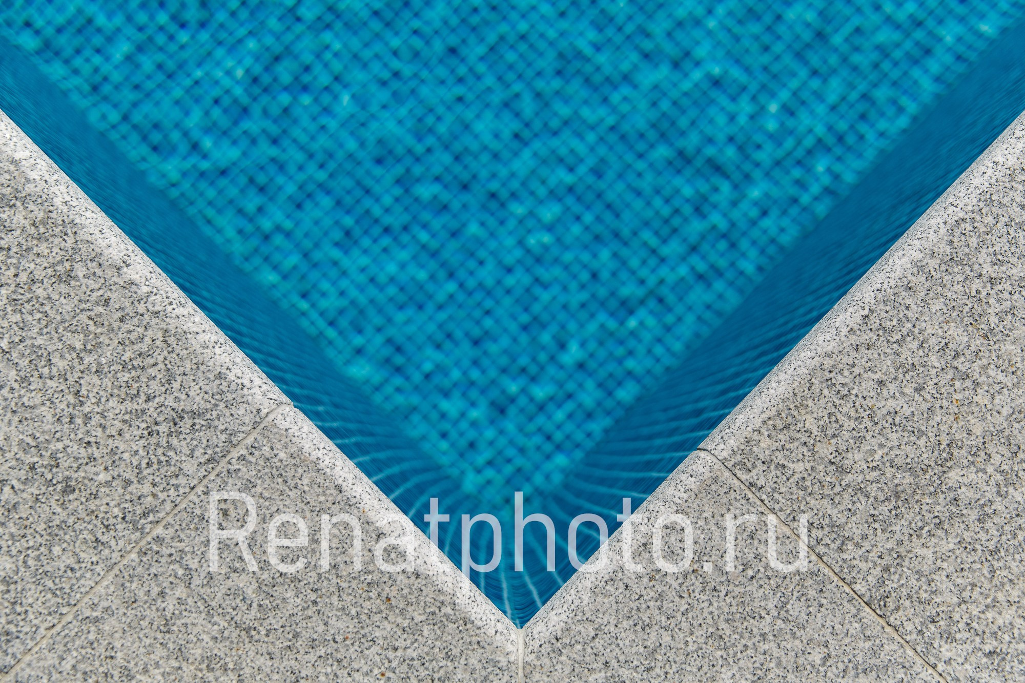 Renatphoto-Фотосъёмка бассейнов для строительных организаций. Профессиональный фотограф  интерьеров, предметная фотосъёмка, фото блюд для меню  г. Анапа