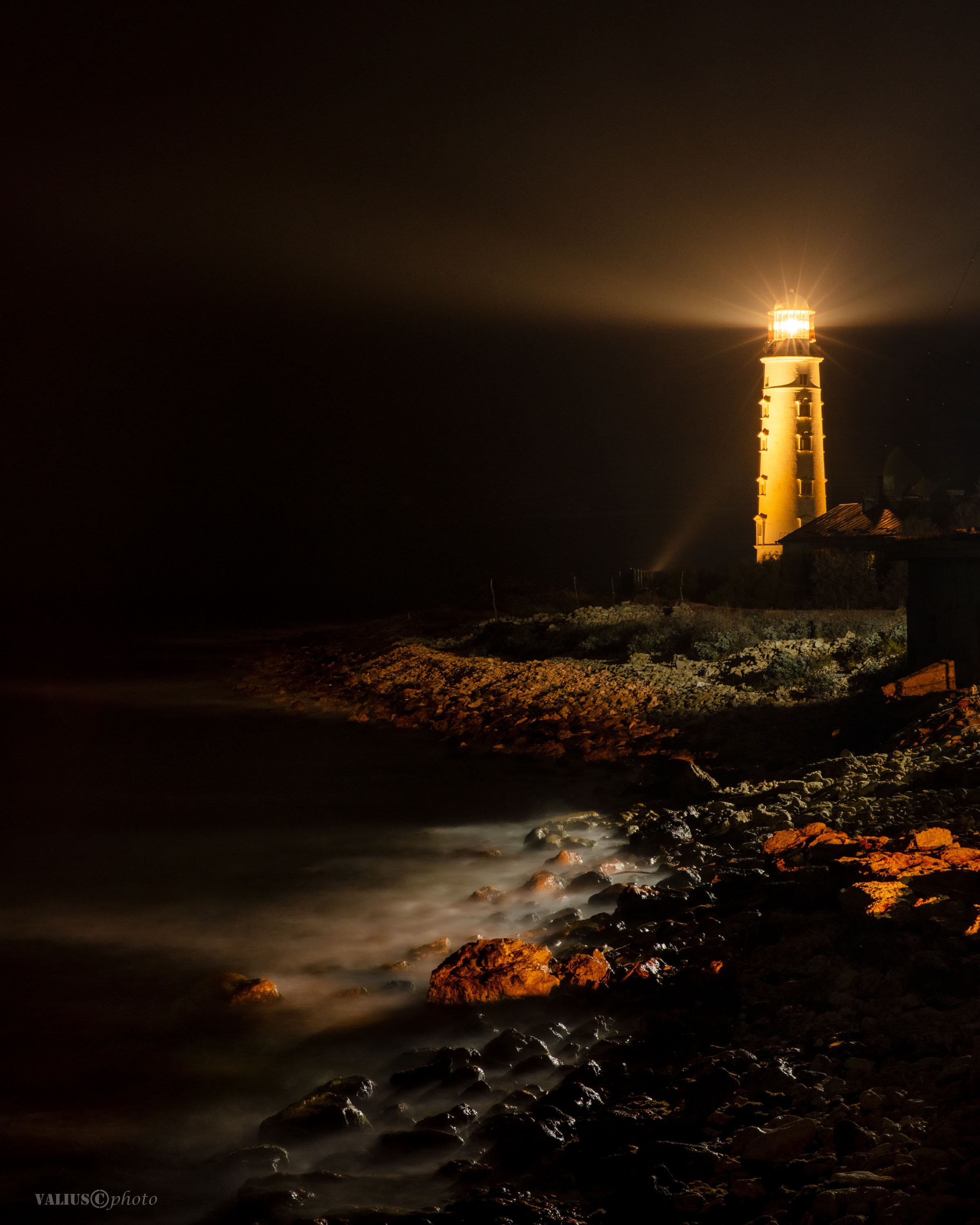 Крым. Херсонесский маяк. Ночь.
