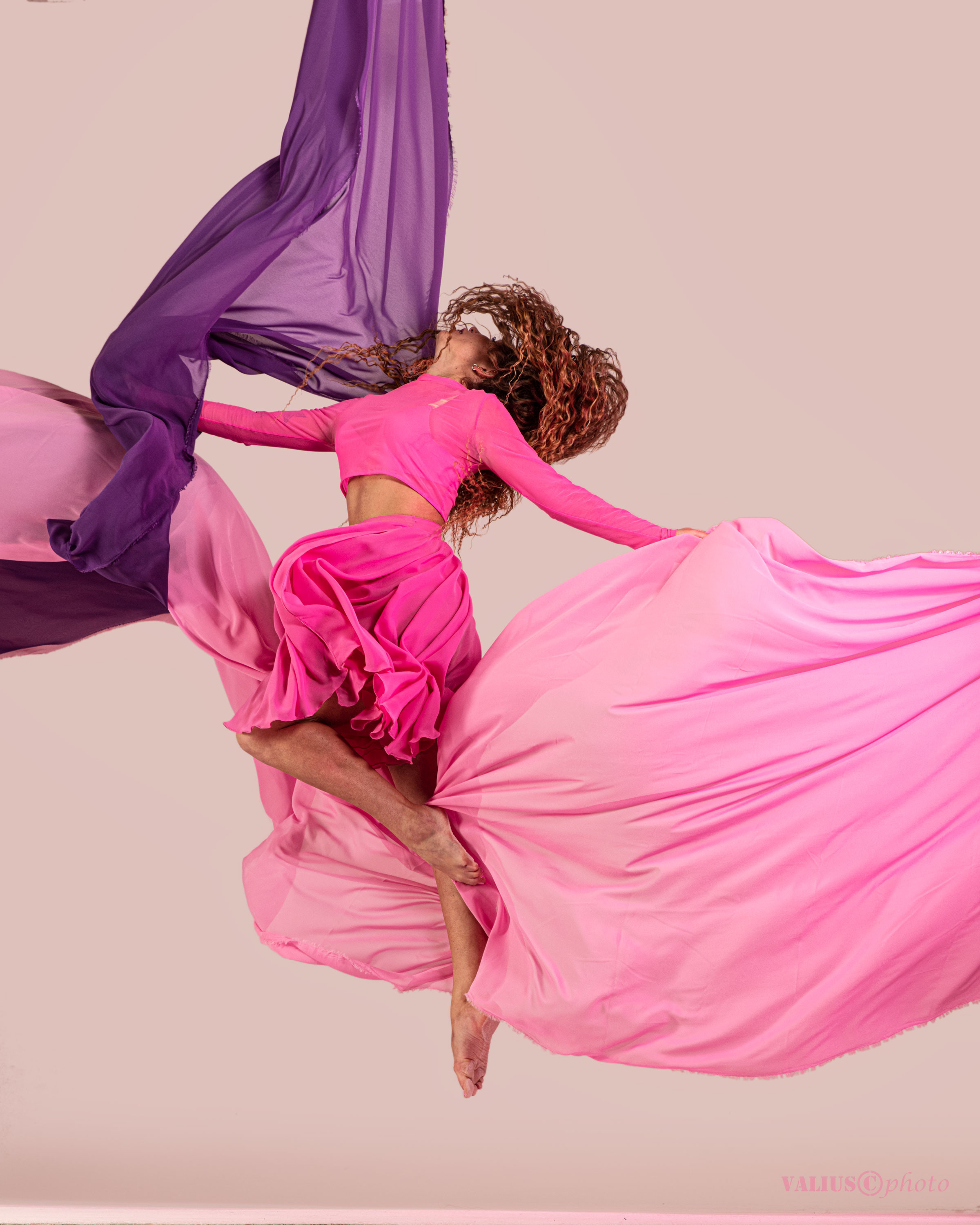 Танцы. Студия. Танцы и балет, эротика, ню фотосессии в Москве. Valius Werwolf