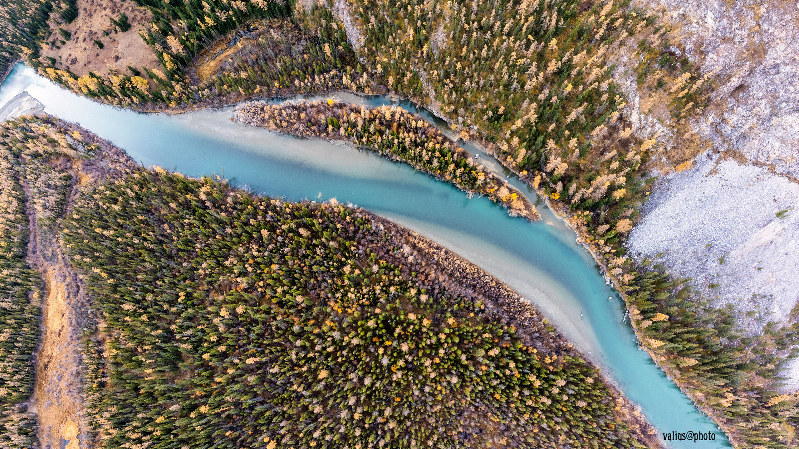 Алтай. Фотография с дрона. Над рекой Чуя.