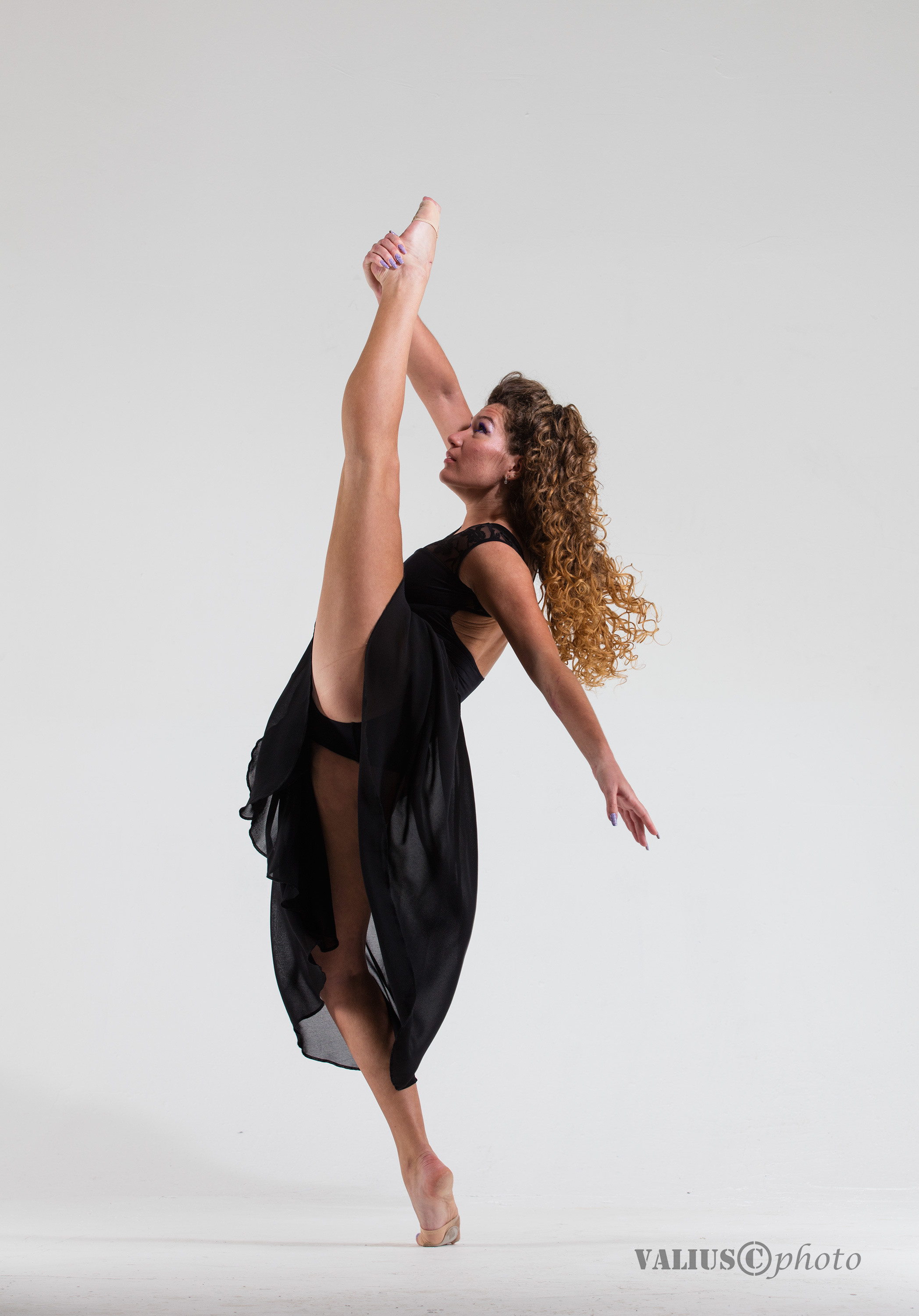 Танцы. Студия. Танцы и балет, эротика, ню фотосессии в Москве. Valius Werwolf