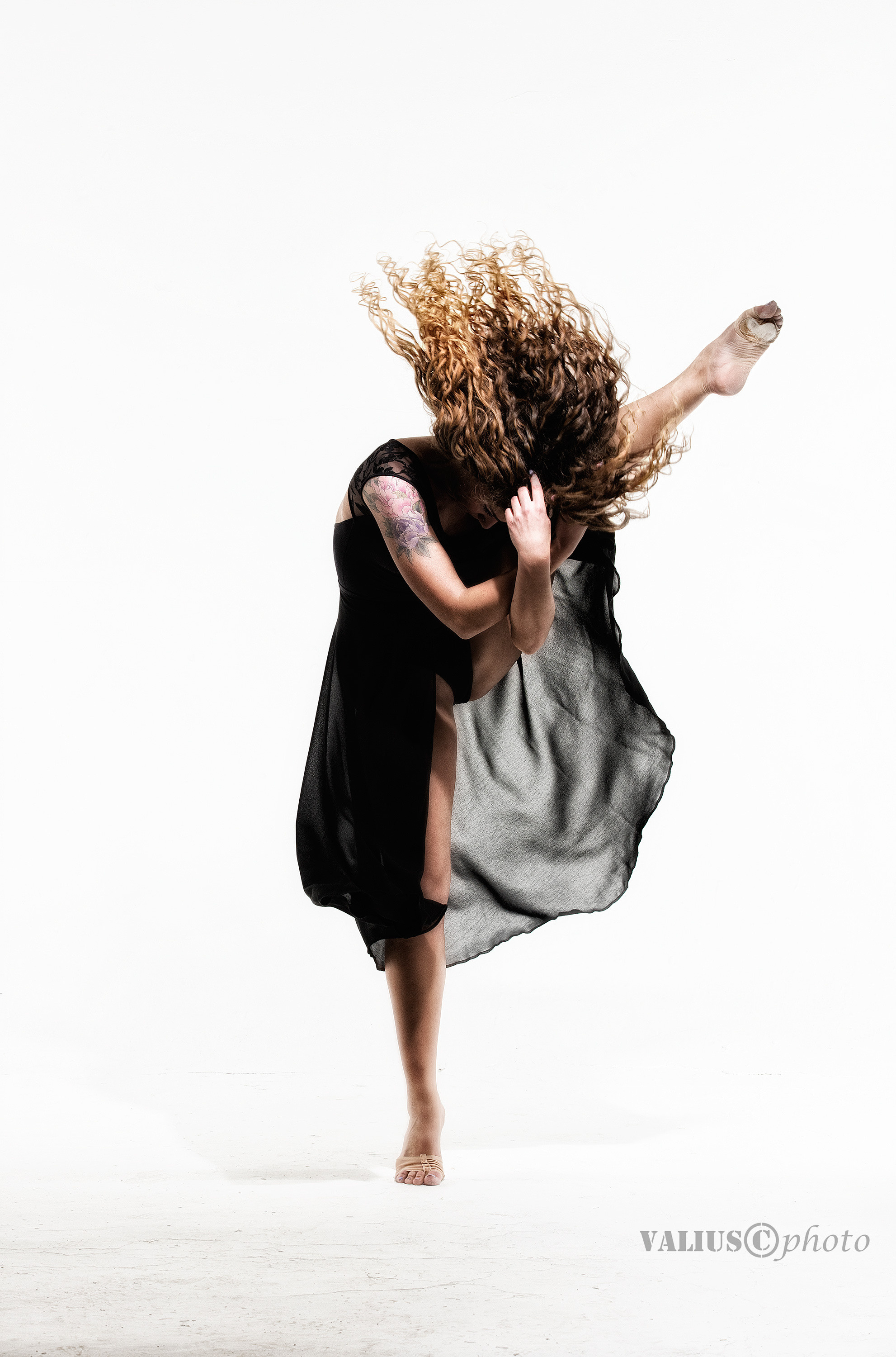 Танцы. Студия. Танцы и балет, эротика, ню фотосессии в Москве. Valius Werwolf