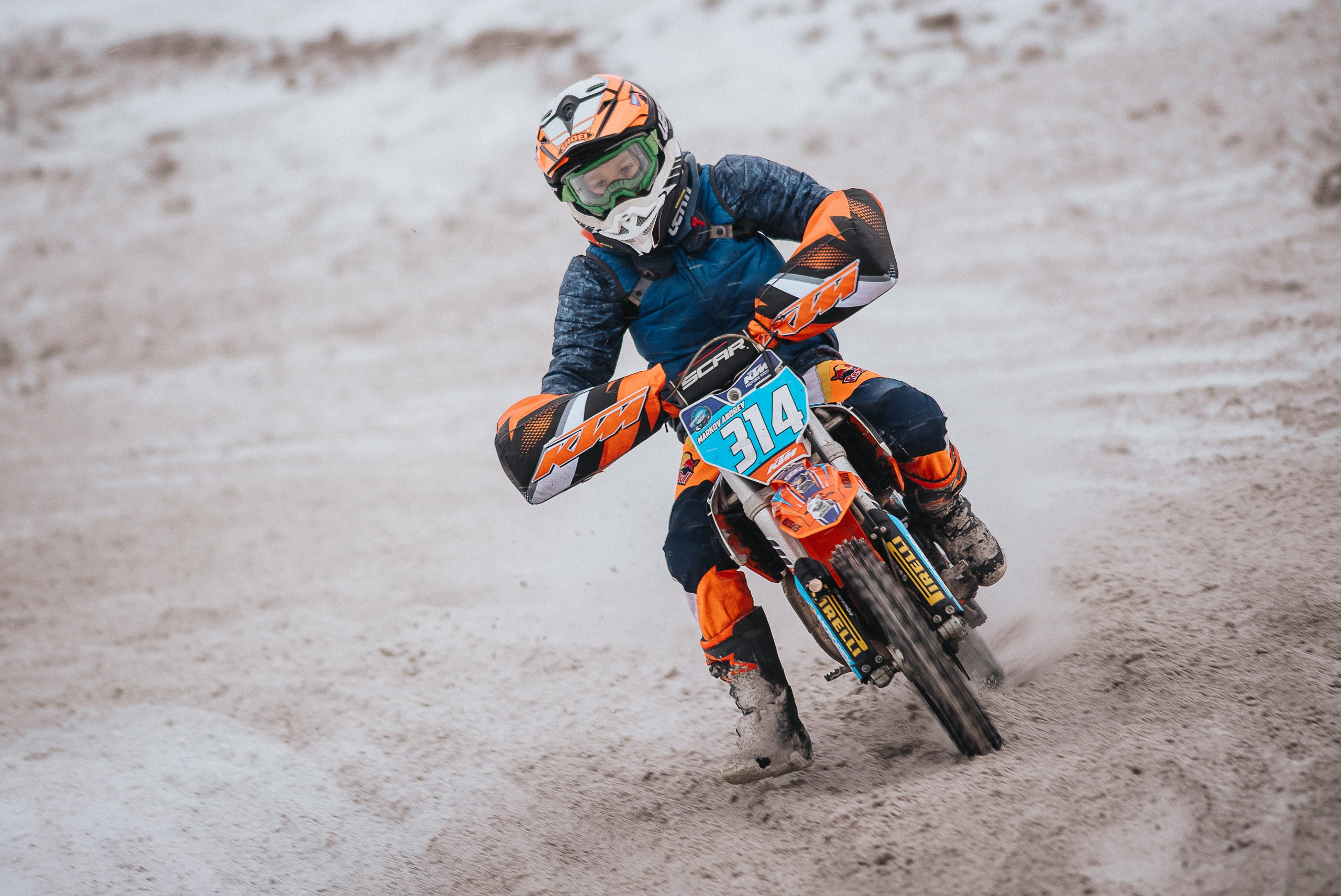 29.12.2024 — Праздничная тренировка на мотоциклетной трассе Люскус. Репортажный фотограф в Кемерово