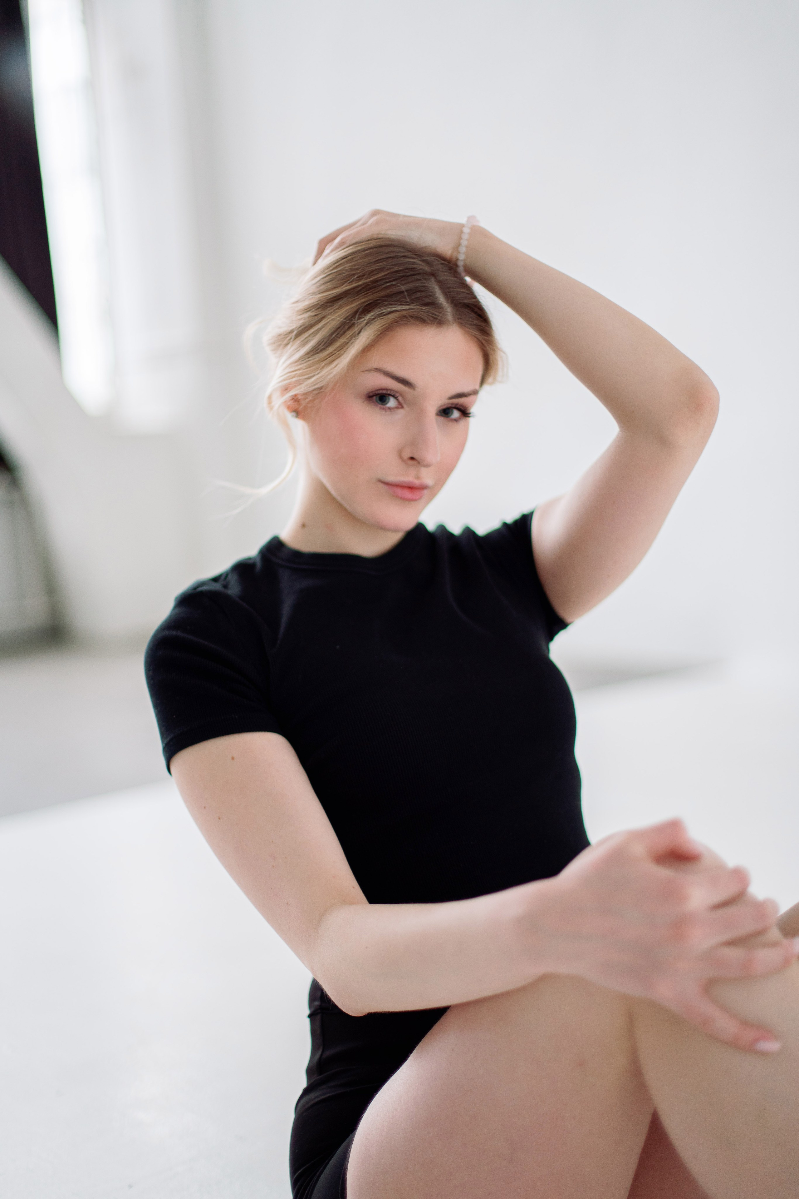 Фотосессия для девушки в Москве, Модельные тесты. Портреты студия Москва. Модельные тесты. Lovestory студия в Москве. Женсий фотограф