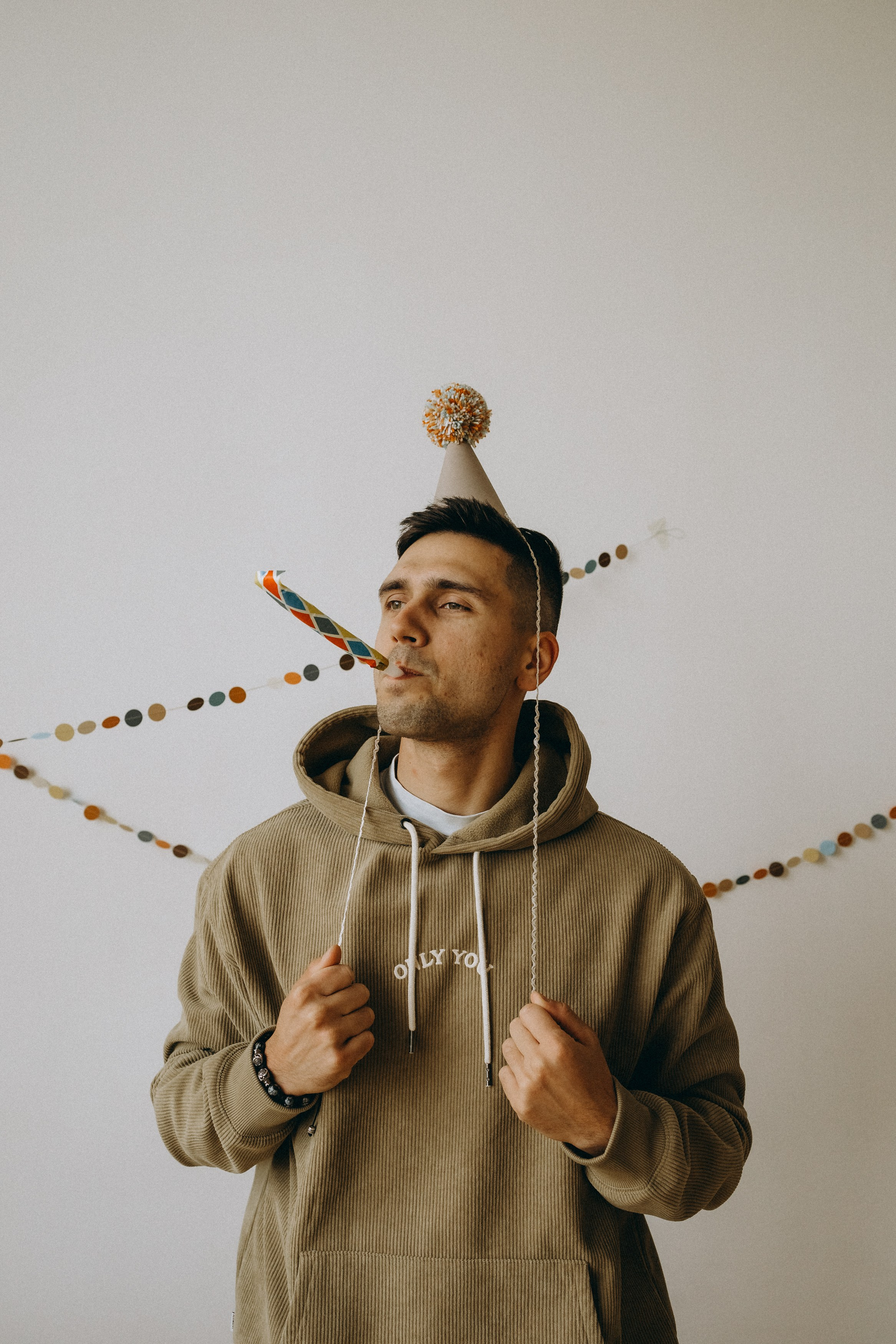 Антон, Алиса, Аня. Главная