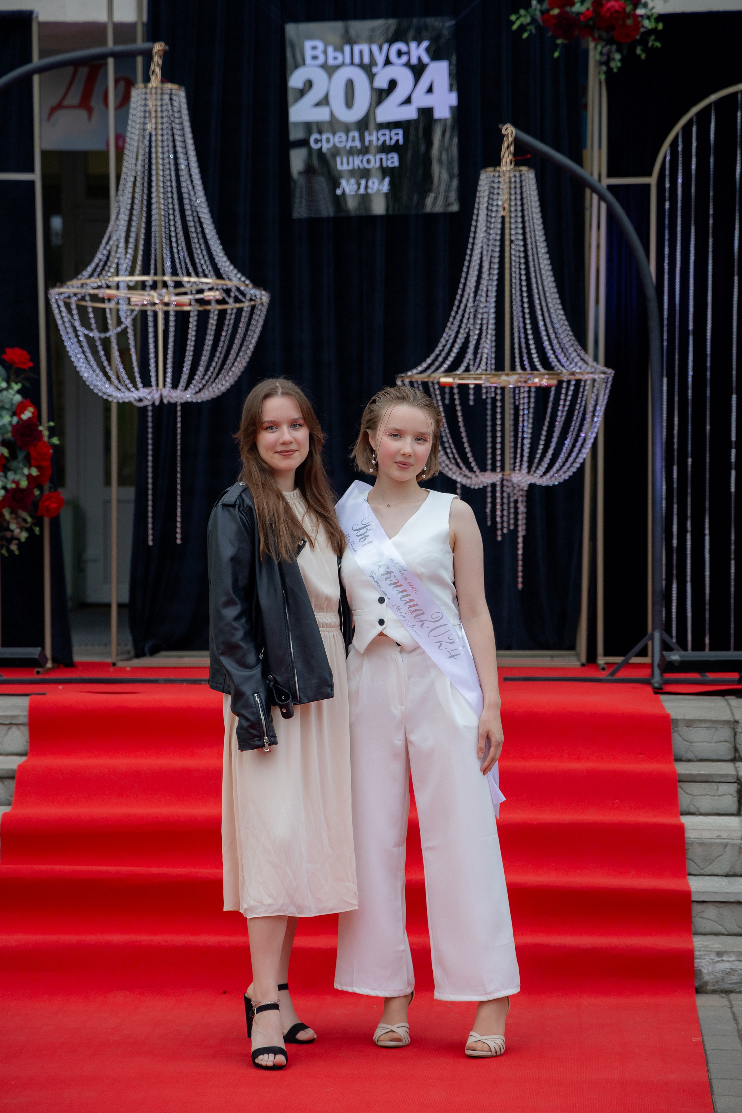 Школьный выпускной 2024 год в Соколе (Минск). Свадебный фотограф в Минске/Беларуси Сергей Спиридонов