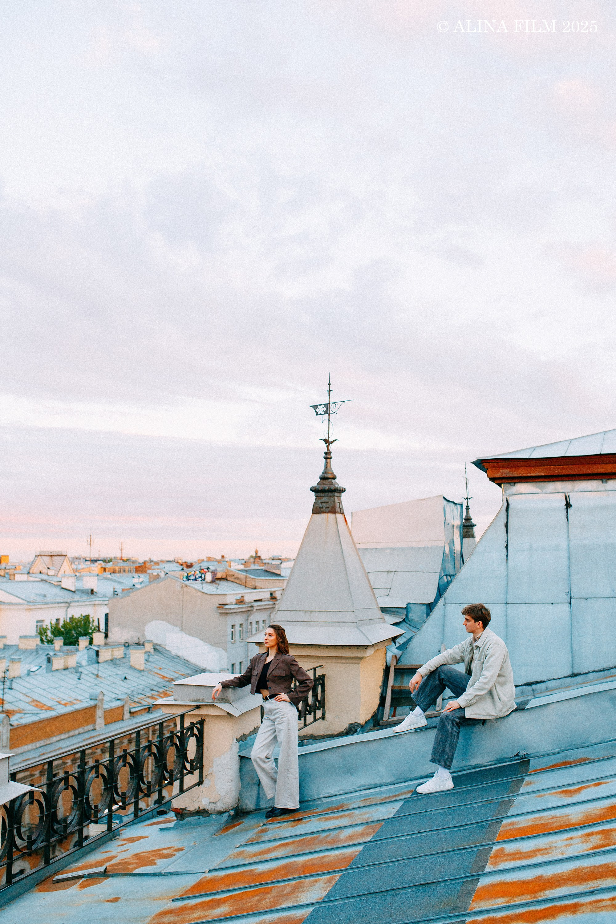 Фотосессия на крыше в Питере (лавстори). Фотограф в Санкт-Петербурге Alina Film