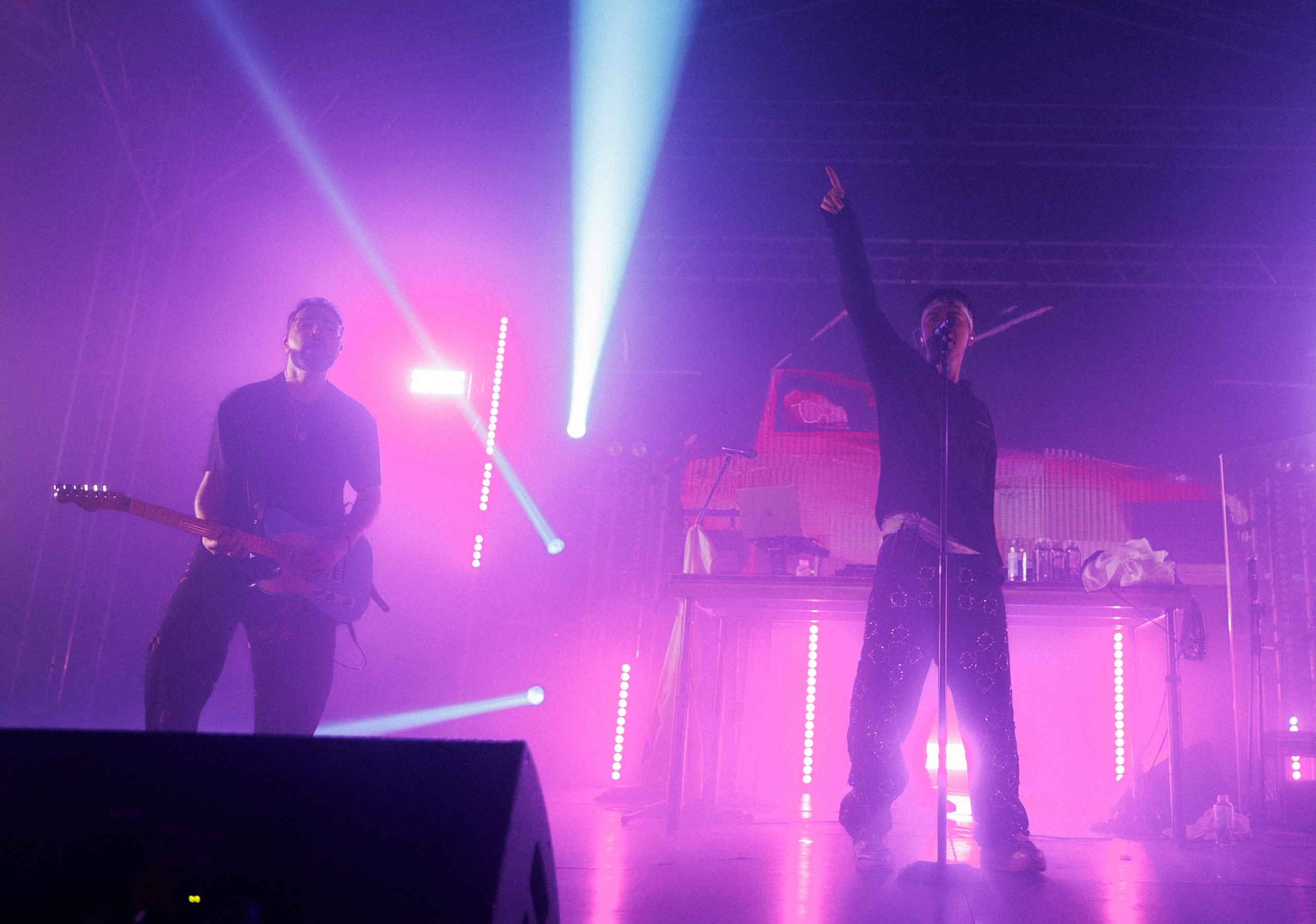 Фотоотчёт и репортаж с концерта группы GAYAZOV$ BROTHER$. Красильников Евгений — профессиональный фотограф в Ростове-на-Дону