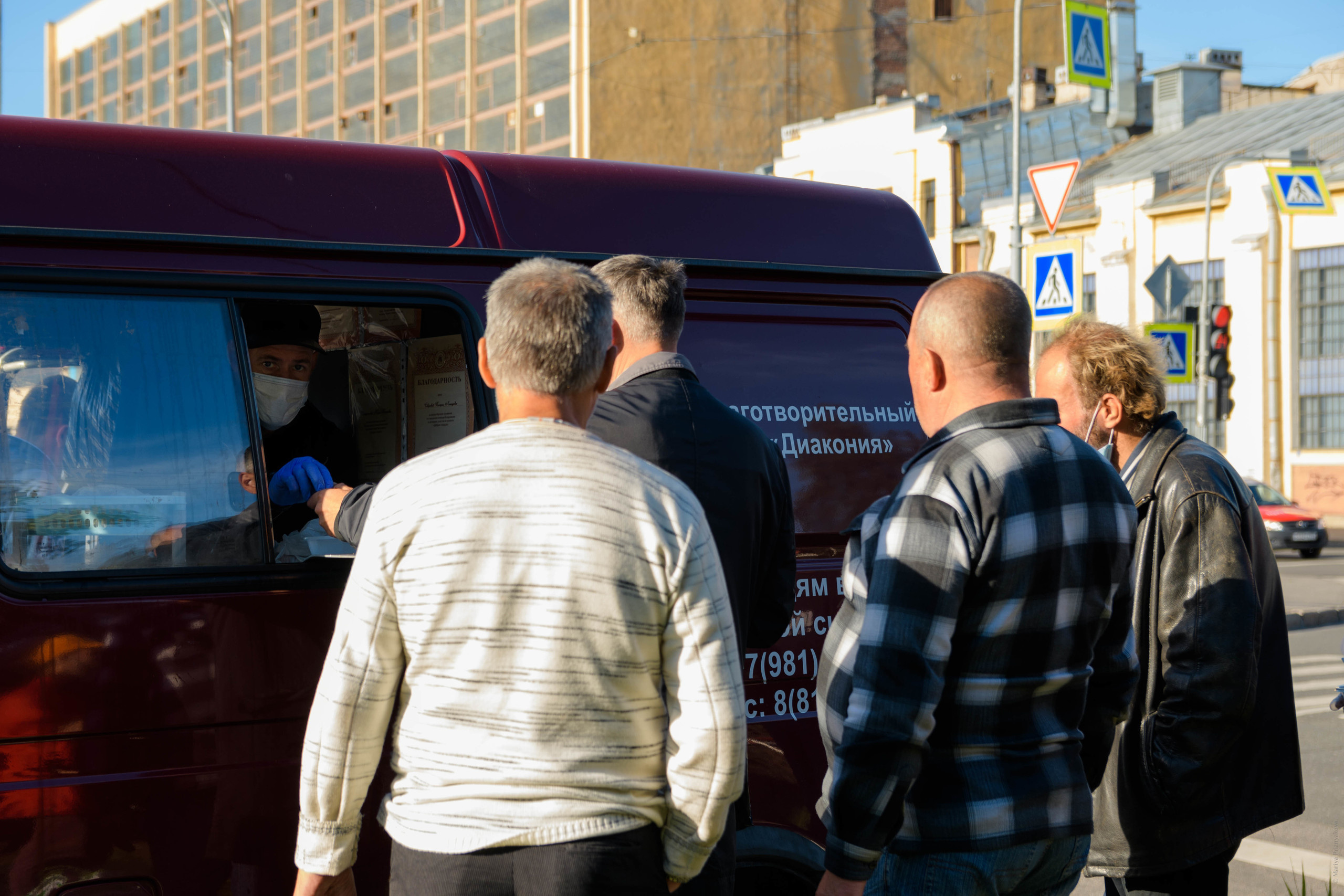 Репортаж среди бездомных. Семейный и индивидуальный фотограф Life style в Санкт-Петербурге Мария