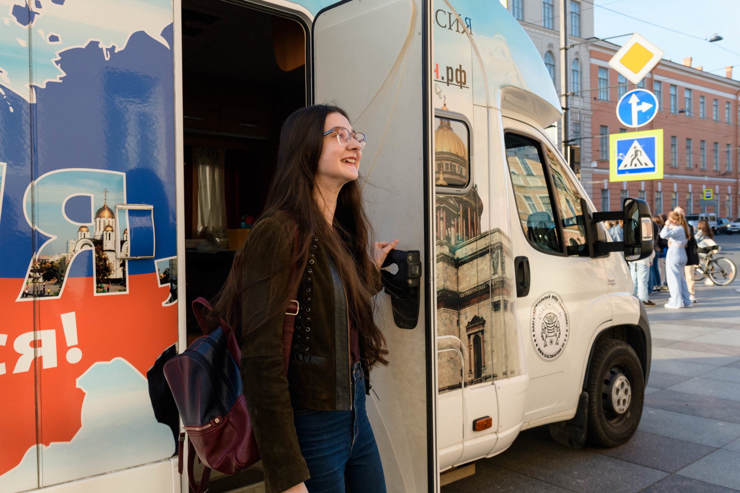 Передвижной пункт тестирования на ВИЧ. Семейный и индивидуальный фотограф Life style в Санкт-Петербурге Мария