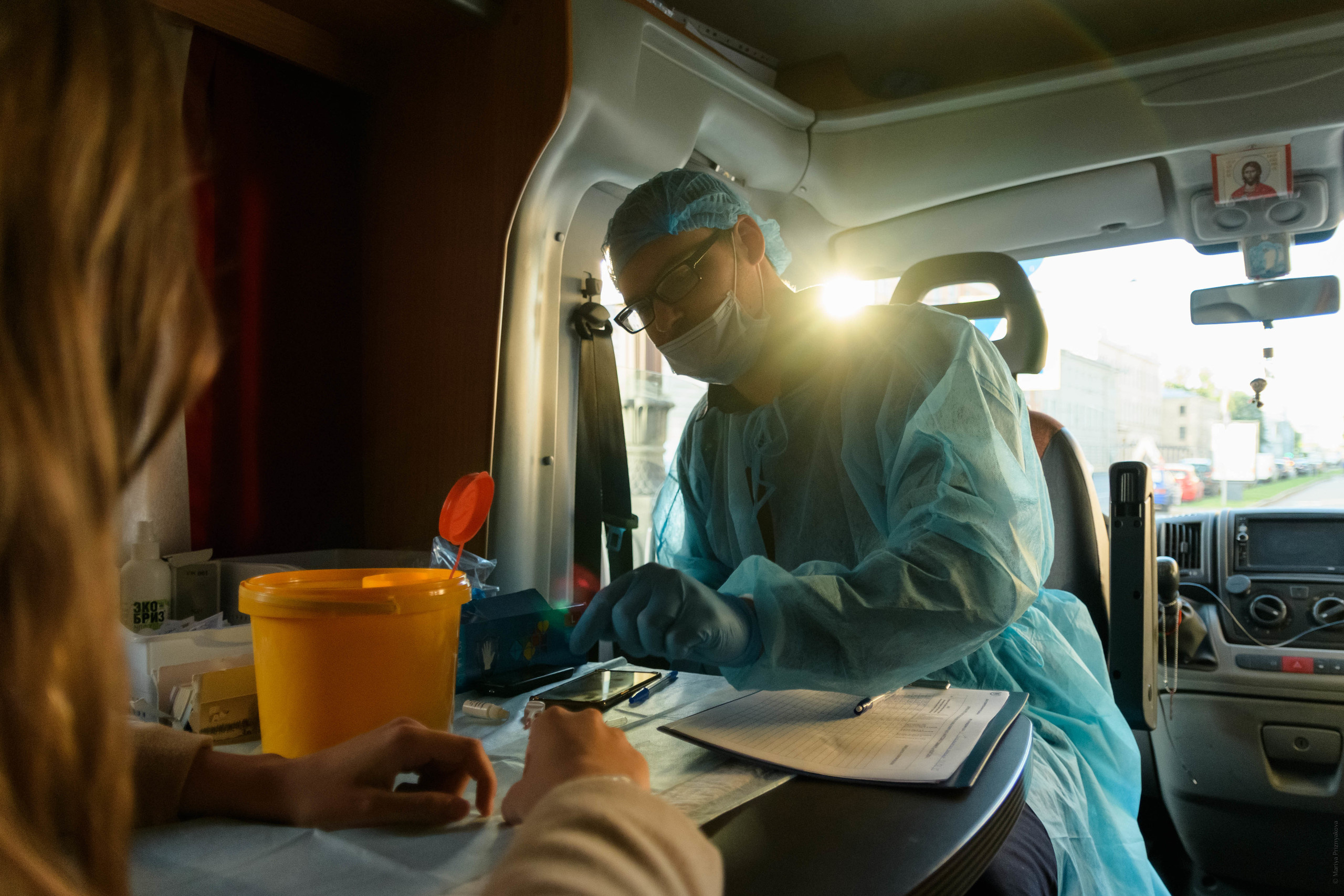 Передвижной пункт тестирования на ВИЧ. Семейный и индивидуальный фотограф Life style в Санкт-Петербурге Мария