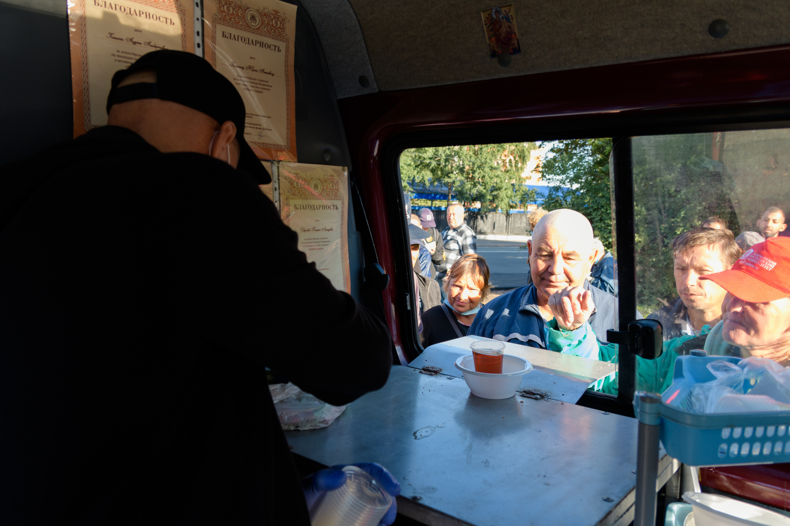 Репортаж среди бездомных. Семейный и индивидуальный фотограф Life style в Санкт-Петербурге Мария