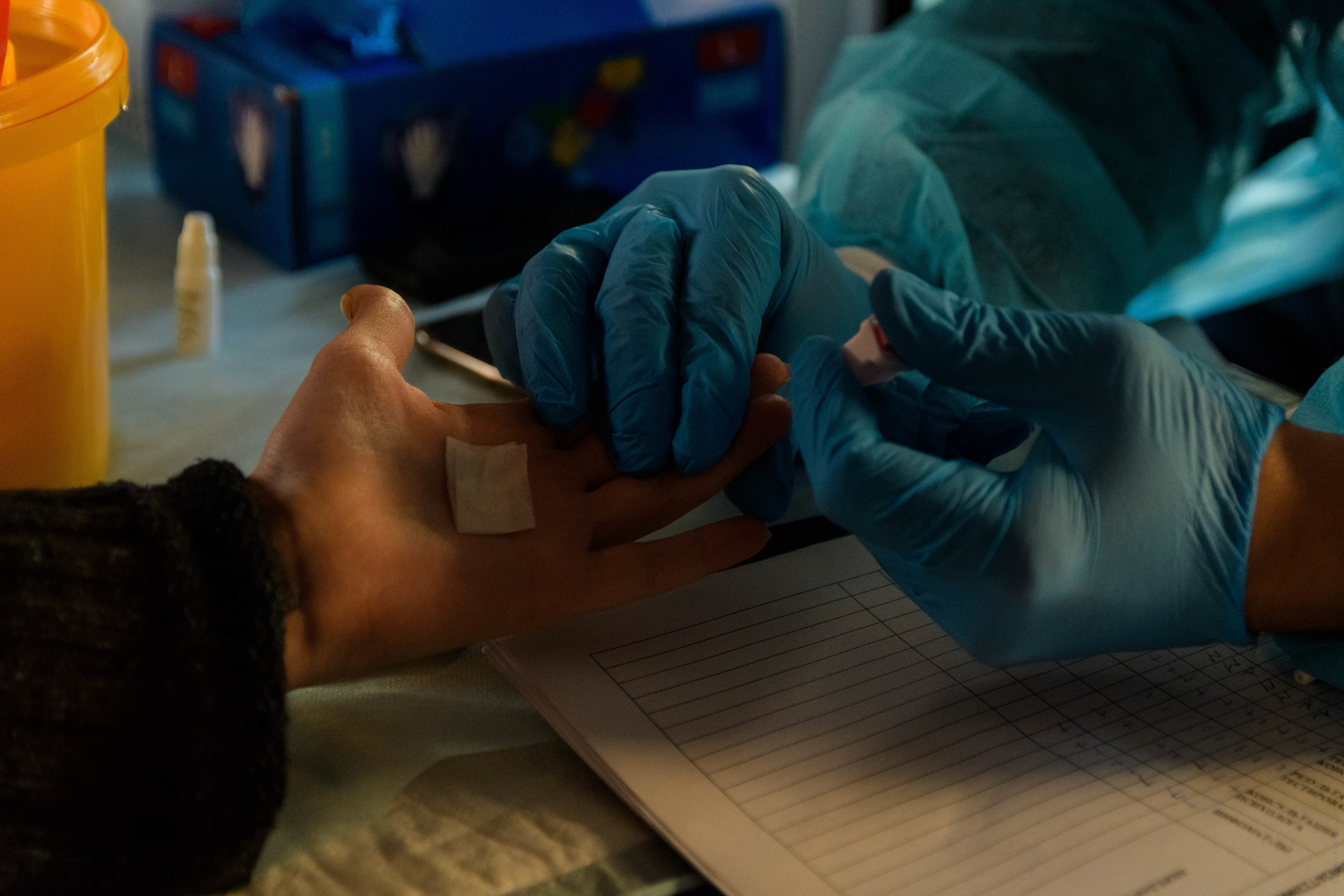 Передвижной пункт тестирования на ВИЧ. Семейный и индивидуальный фотограф Life style в Санкт-Петербурге Мария