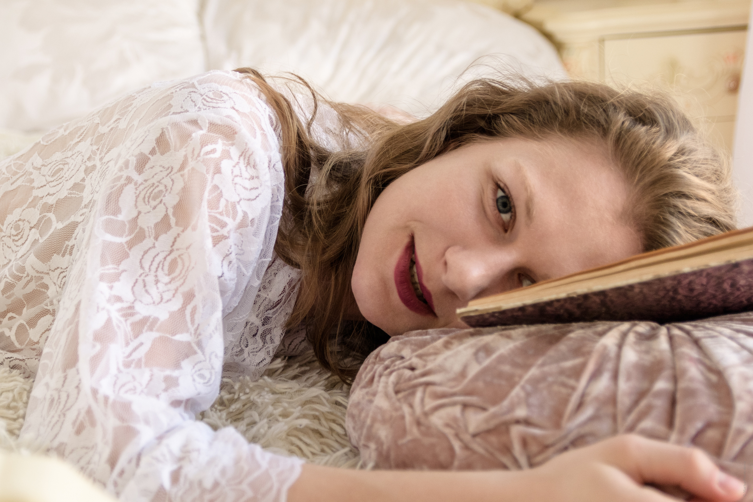 Студийная фотосессия-будуар с Ладой. Семейный и индивидуальный фотограф Life style в Санкт-Петербурге Мария