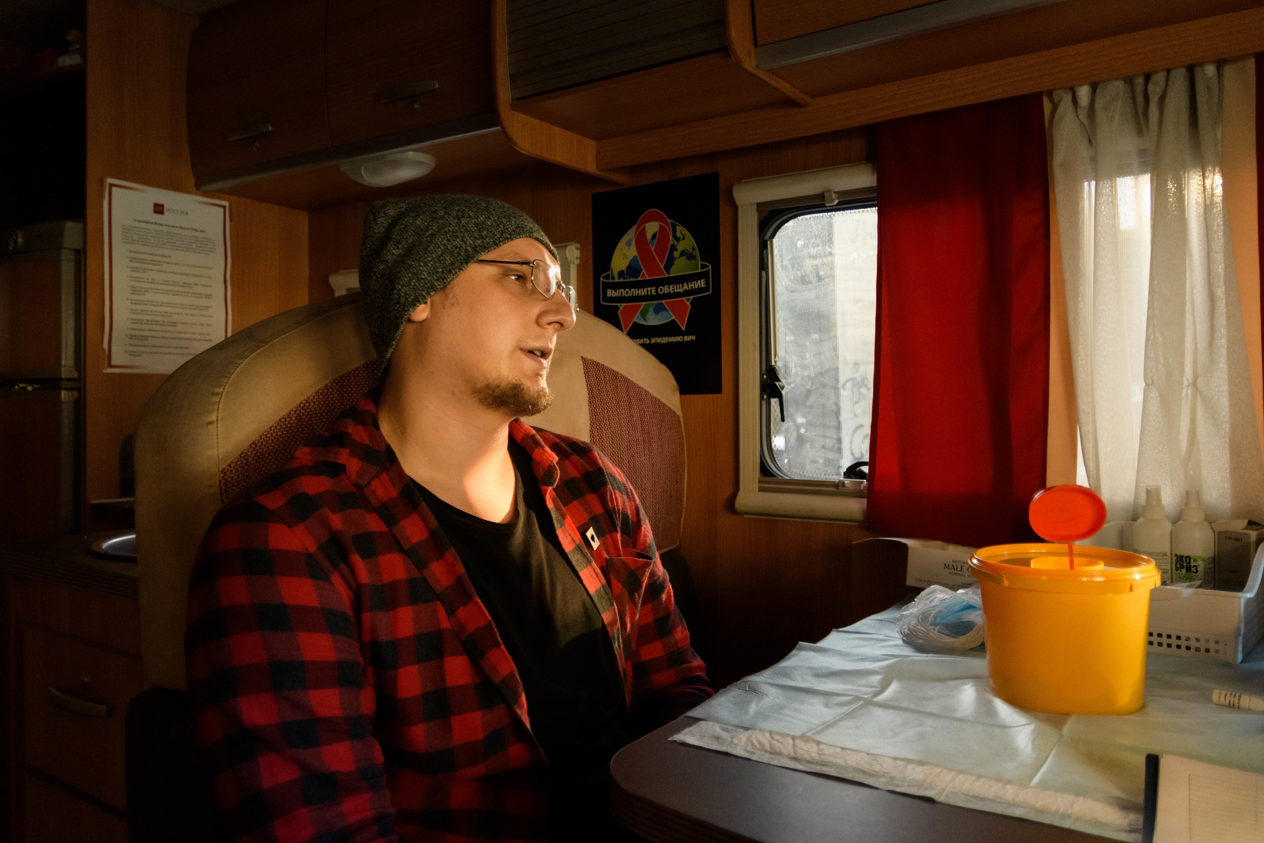 Передвижной пункт тестирования на ВИЧ. Семейный и индивидуальный фотограф Life style в Санкт-Петербурге Мария