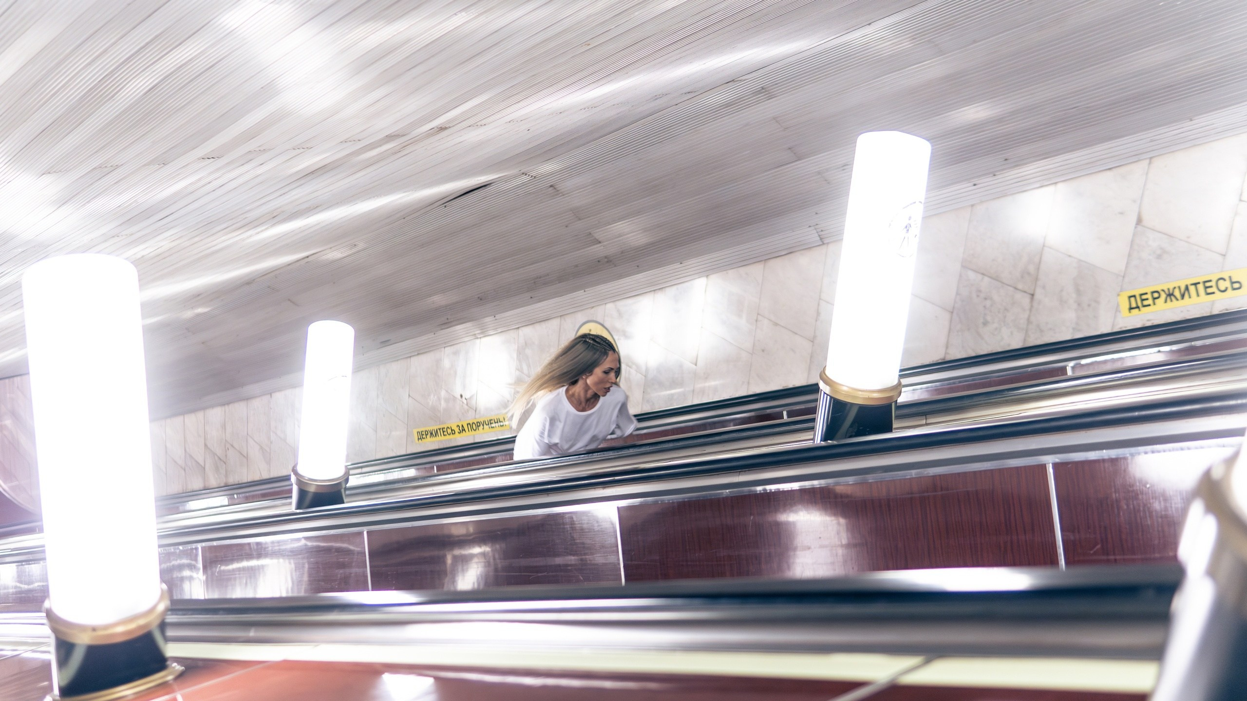 Фотосессия в метро, съемки клипа в Новосибирске