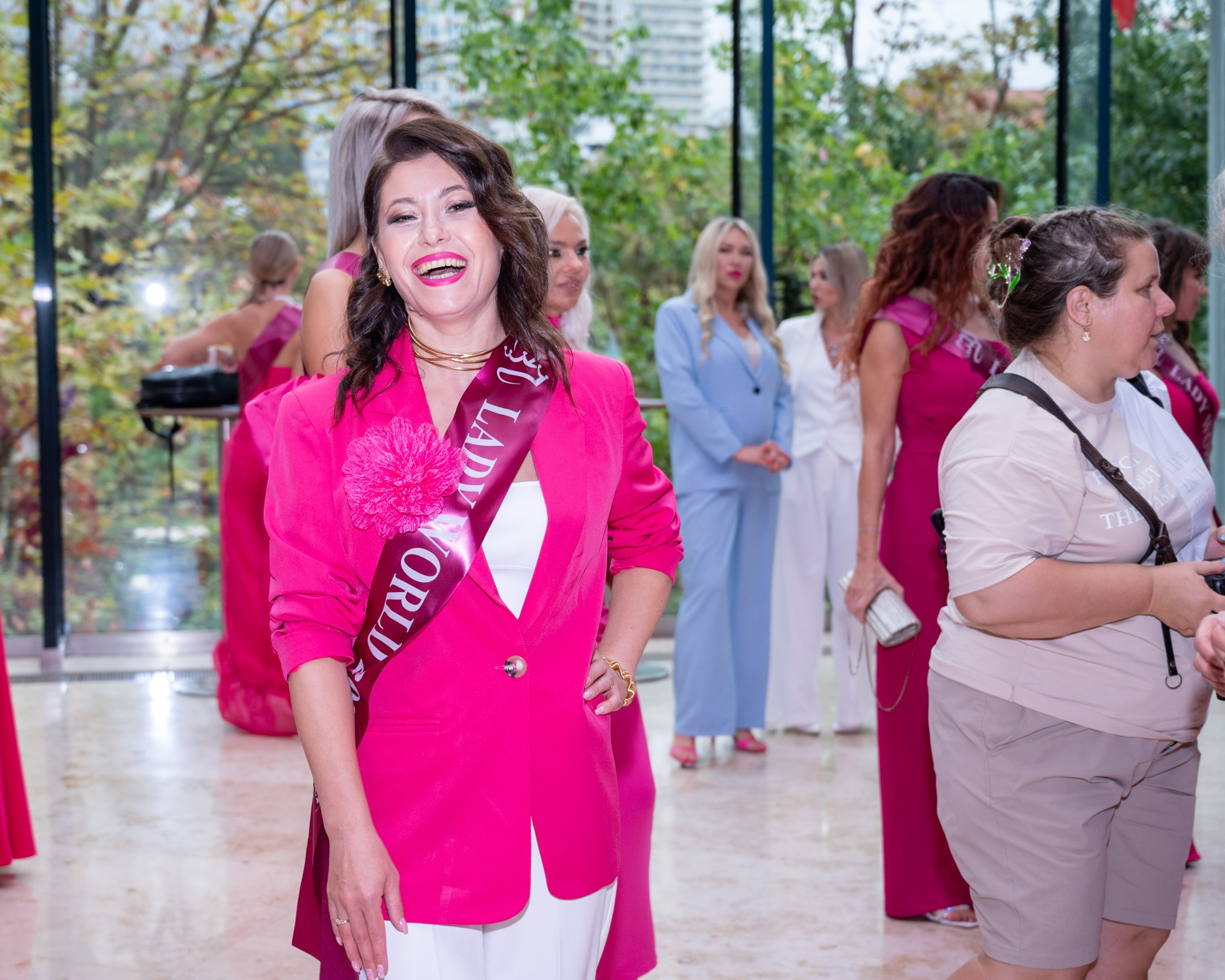 Церемония открытия Конкурса красоты «LADY WORLD» 2024. Фотографирую счастливых людей в Сочи