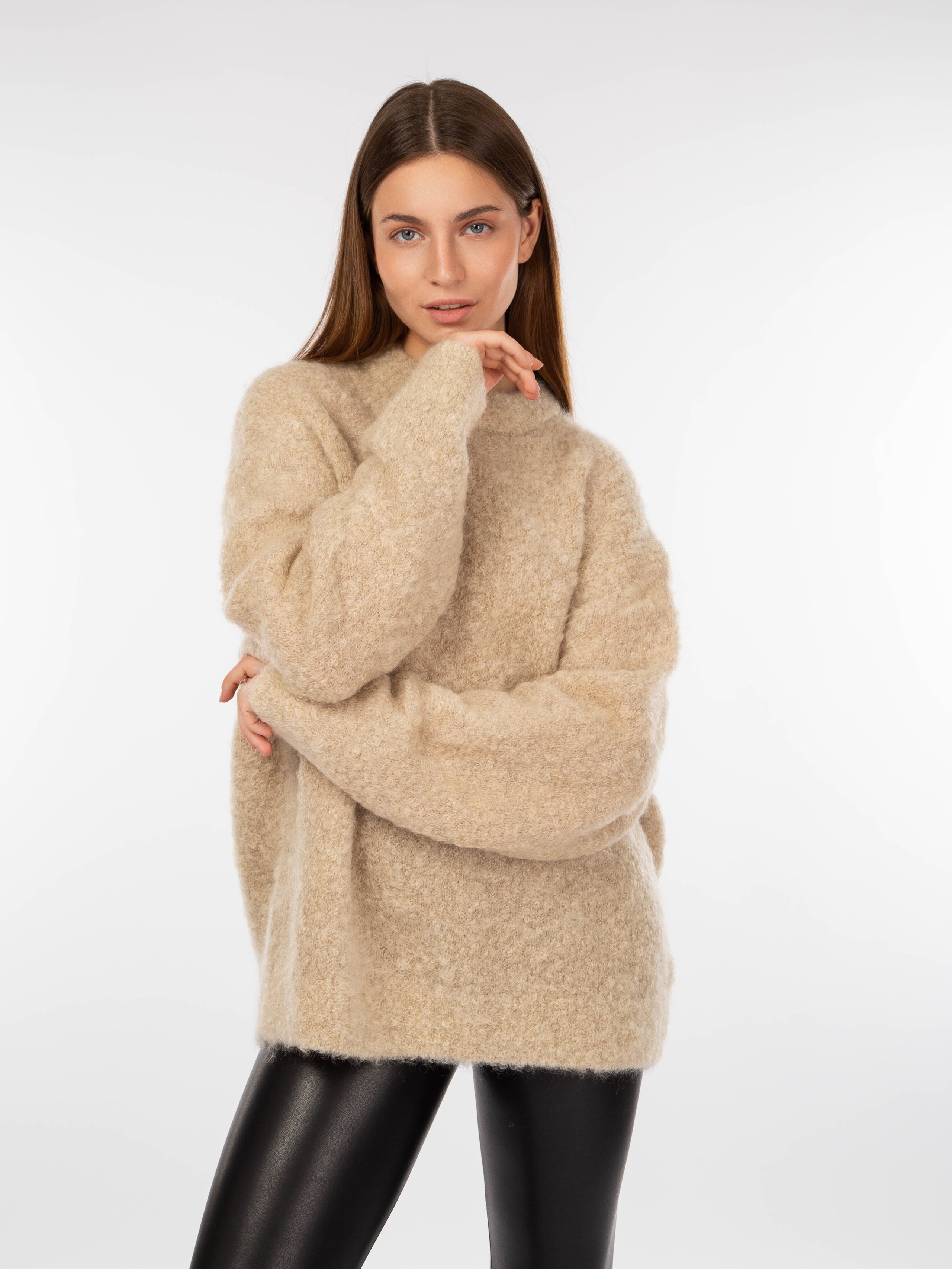 Модельная съемка одежды для брендов в Москве. Фотограф Анна Татаурова | Авторская фотосъемка в Москве